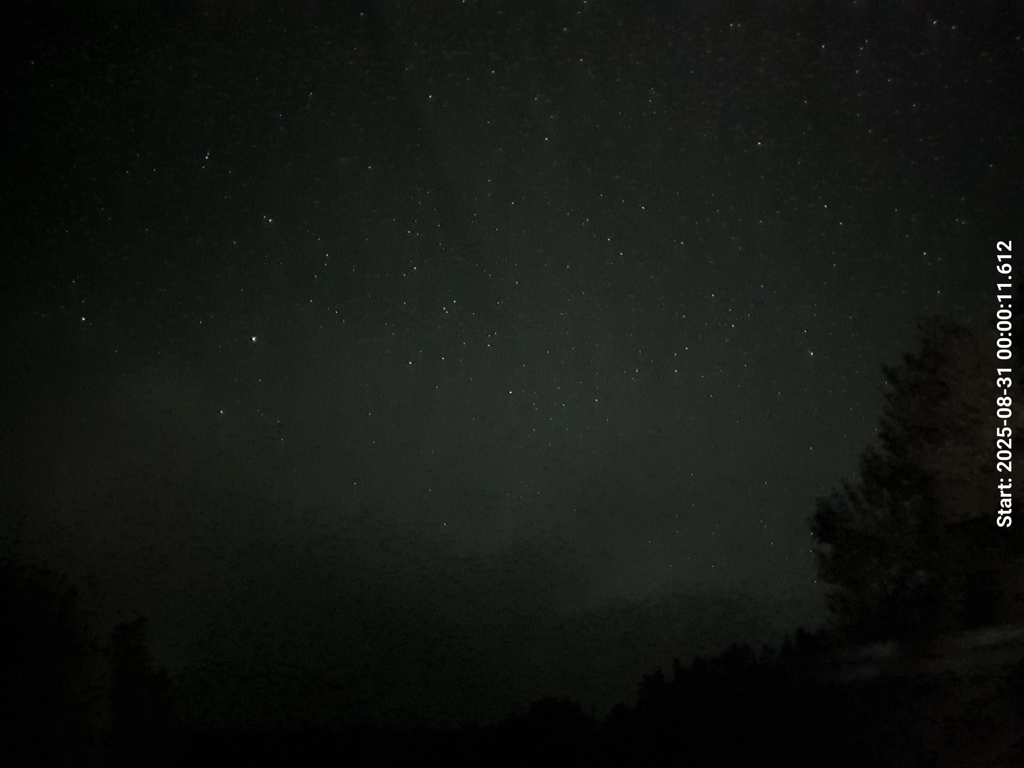 aurle_20250831_000026_lys21_KP00_ISO1600_Lukker14.jpeg