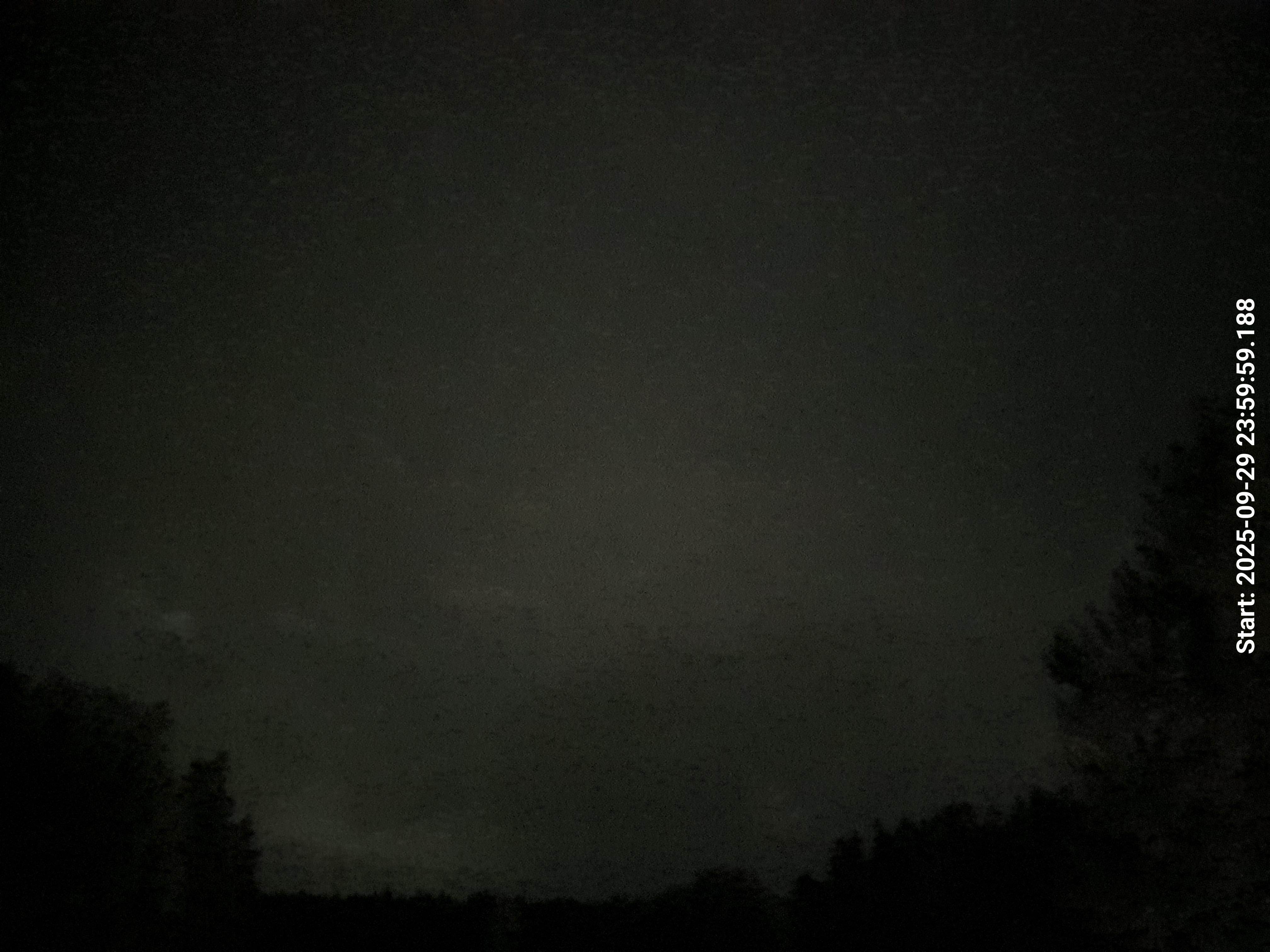 skyle_20250930_000008_lys25_star50_KP00_ISO2500_Lukker8.jpeg