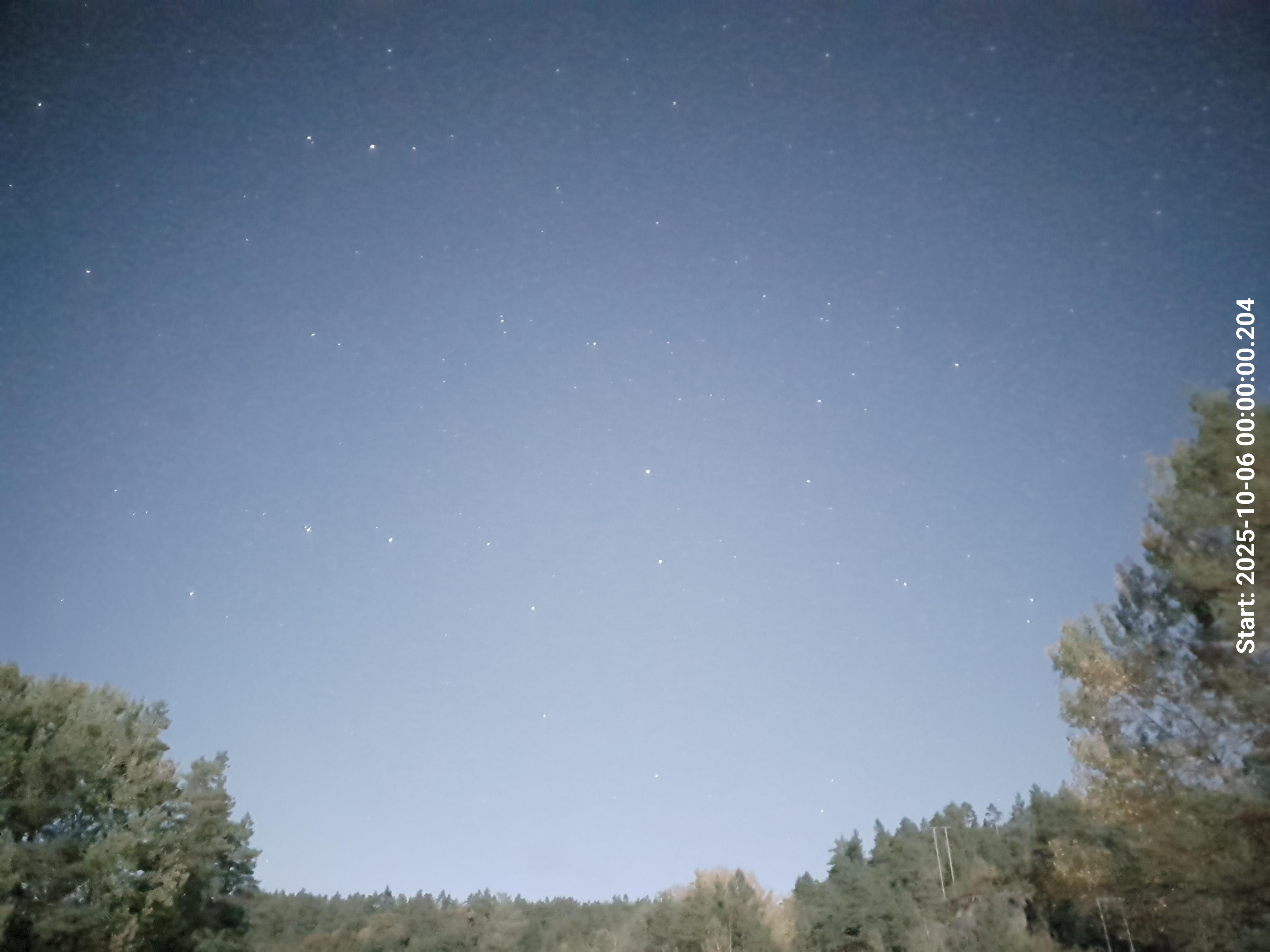skyle_20251006_000009_lys129_star50_KP01_ISO2500_Lukker8.jpeg