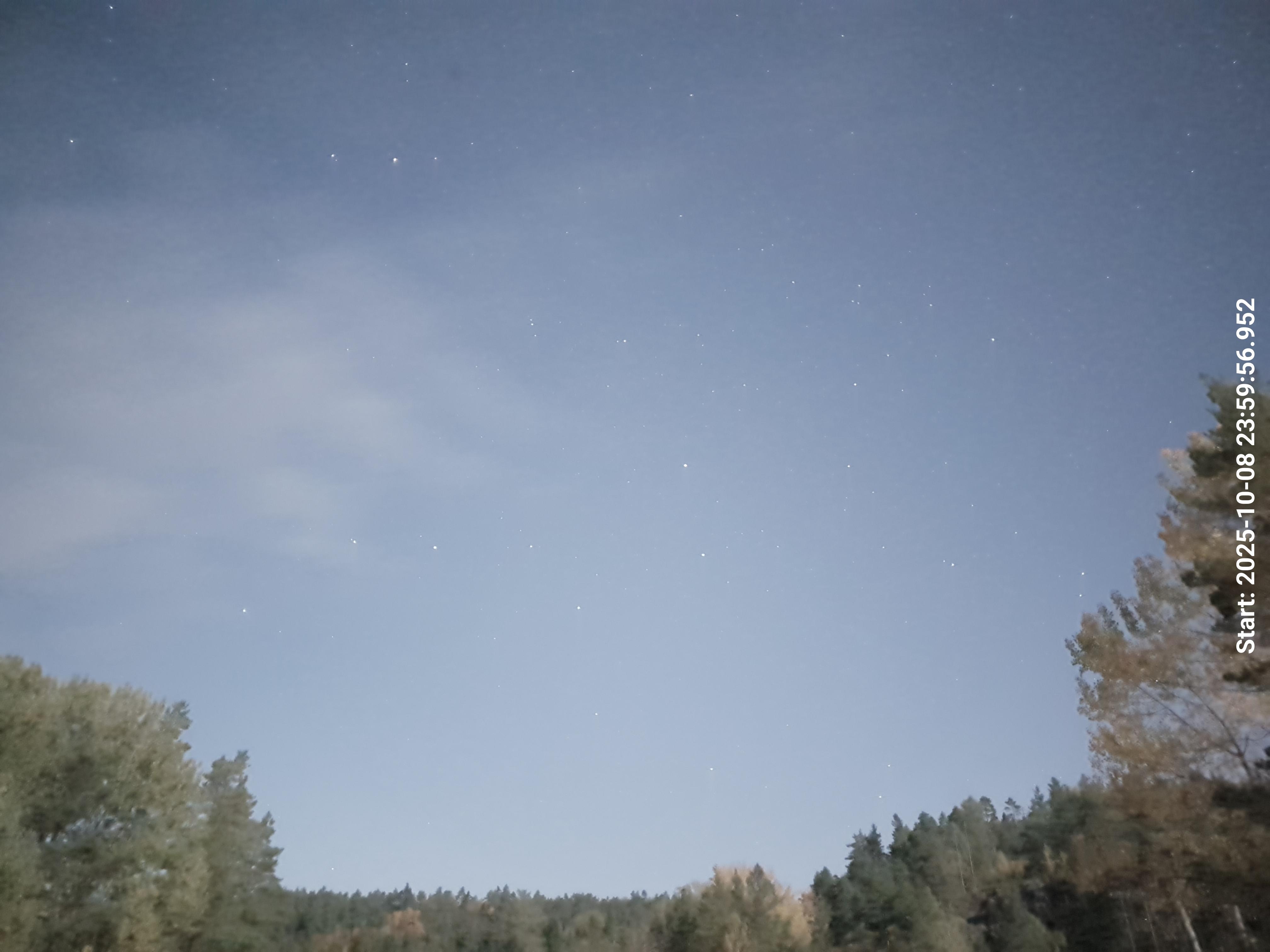 aurle_20251009_000012_lys136_star50_KP00_ISO1600_Lukker14.jpeg
