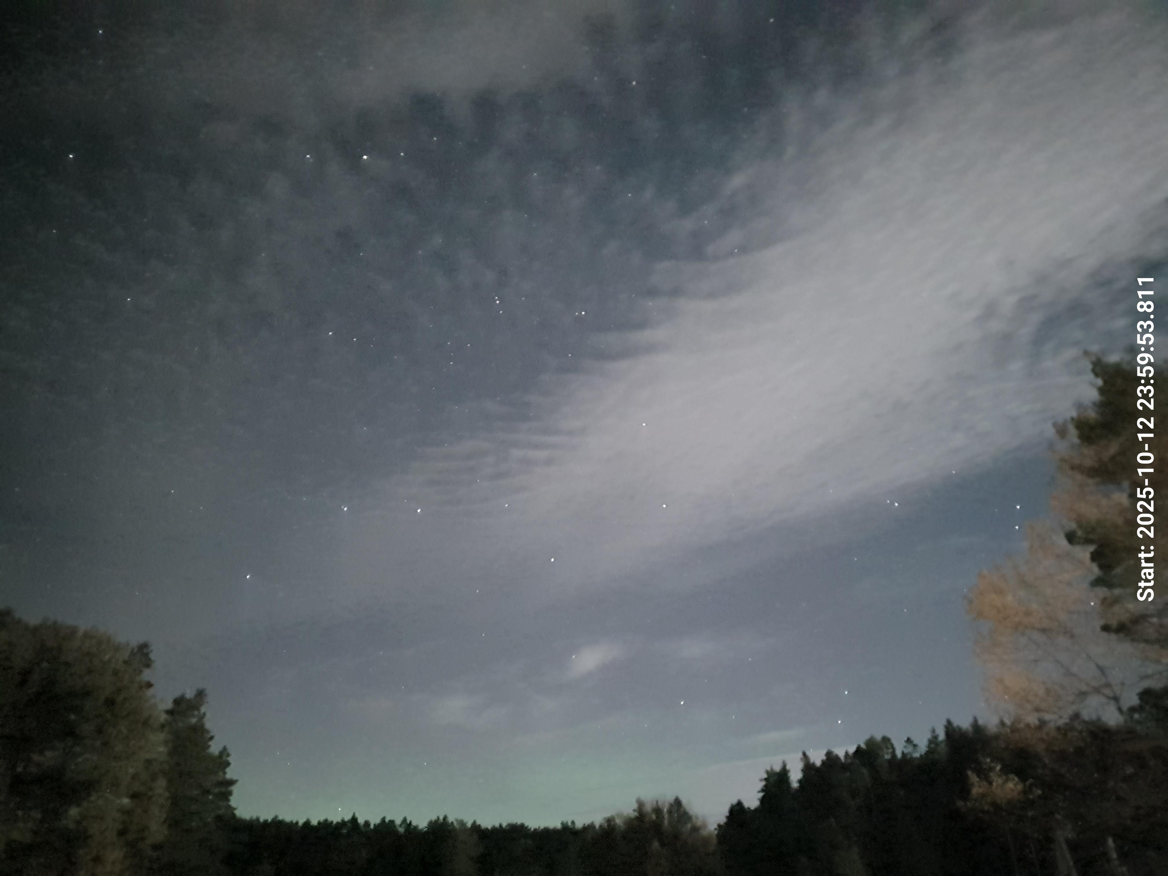 skyle_20251013_000003_lys92_star50_KP03_ISO2500_Lukker8.jpeg