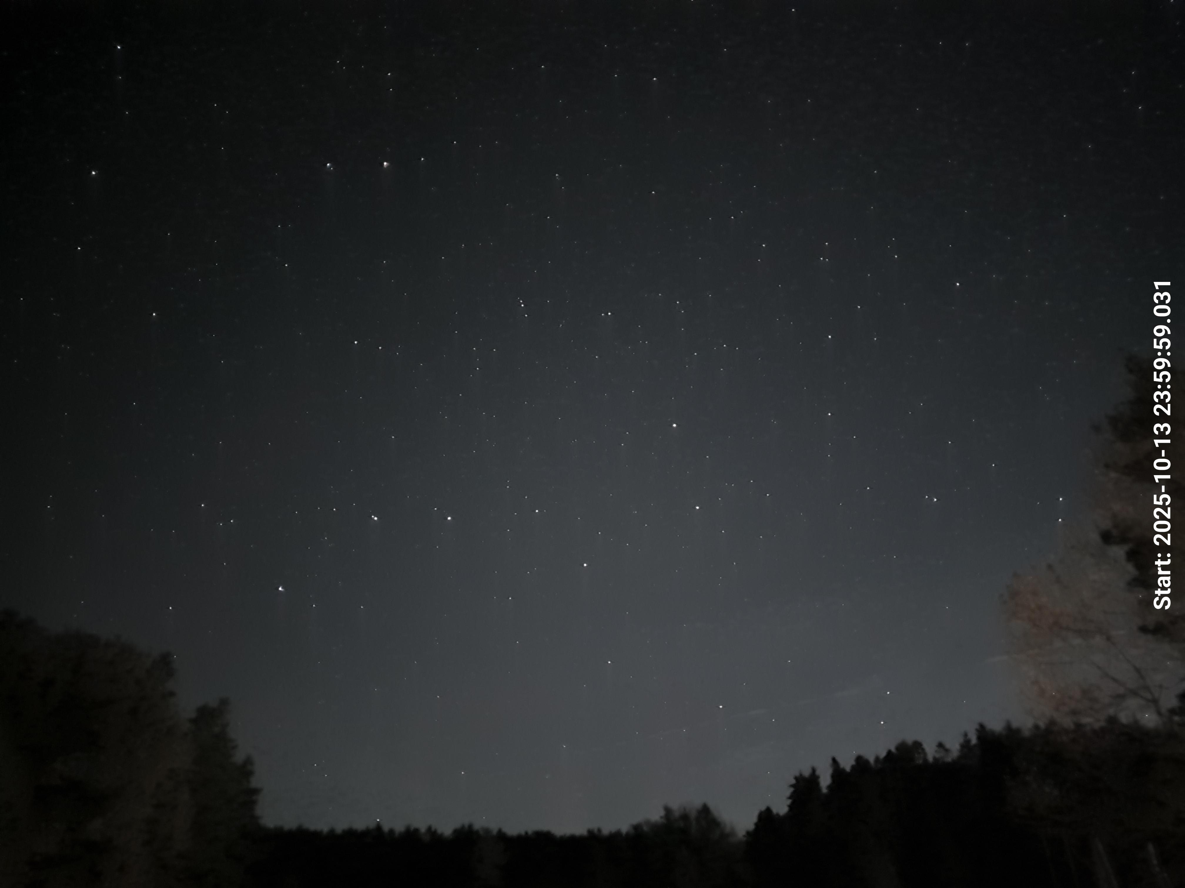 aurle_20251014_000015_lys37_star50_KP01_ISO1000_Lukker15.jpeg