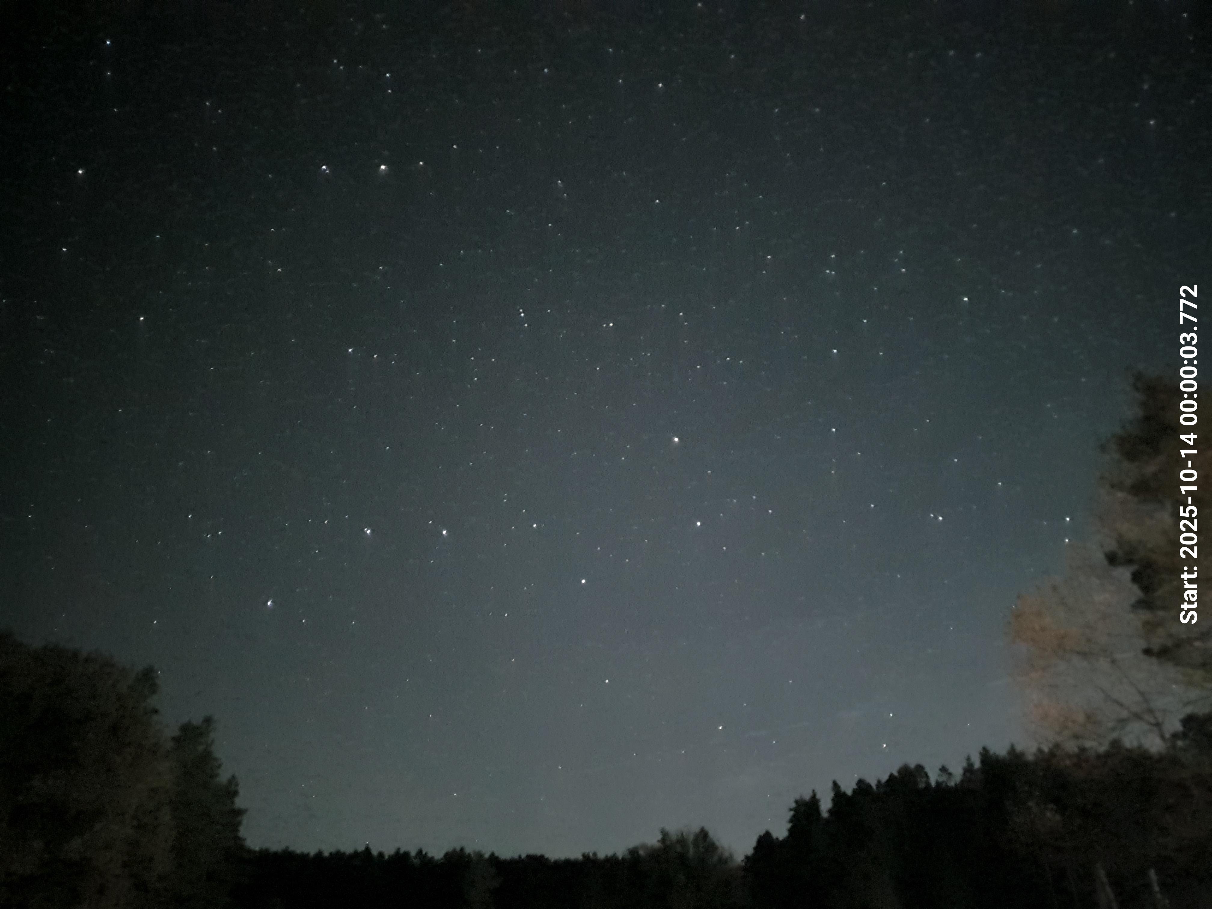 skyle_20251014_000013_lys49_star50_KP01_ISO2500_Lukker8.jpeg
