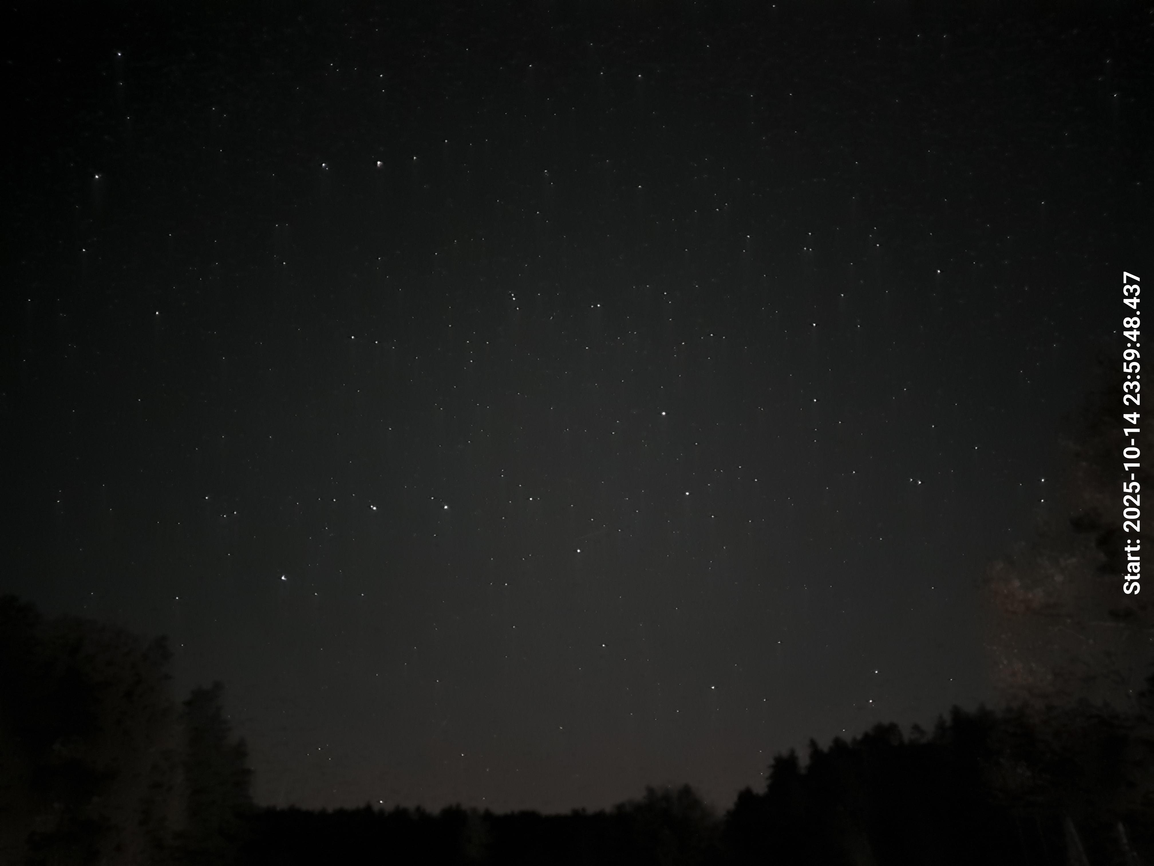 aurle_20251015_000004_lys24_star50_KP01_ISO1000_Lukker15.jpeg
