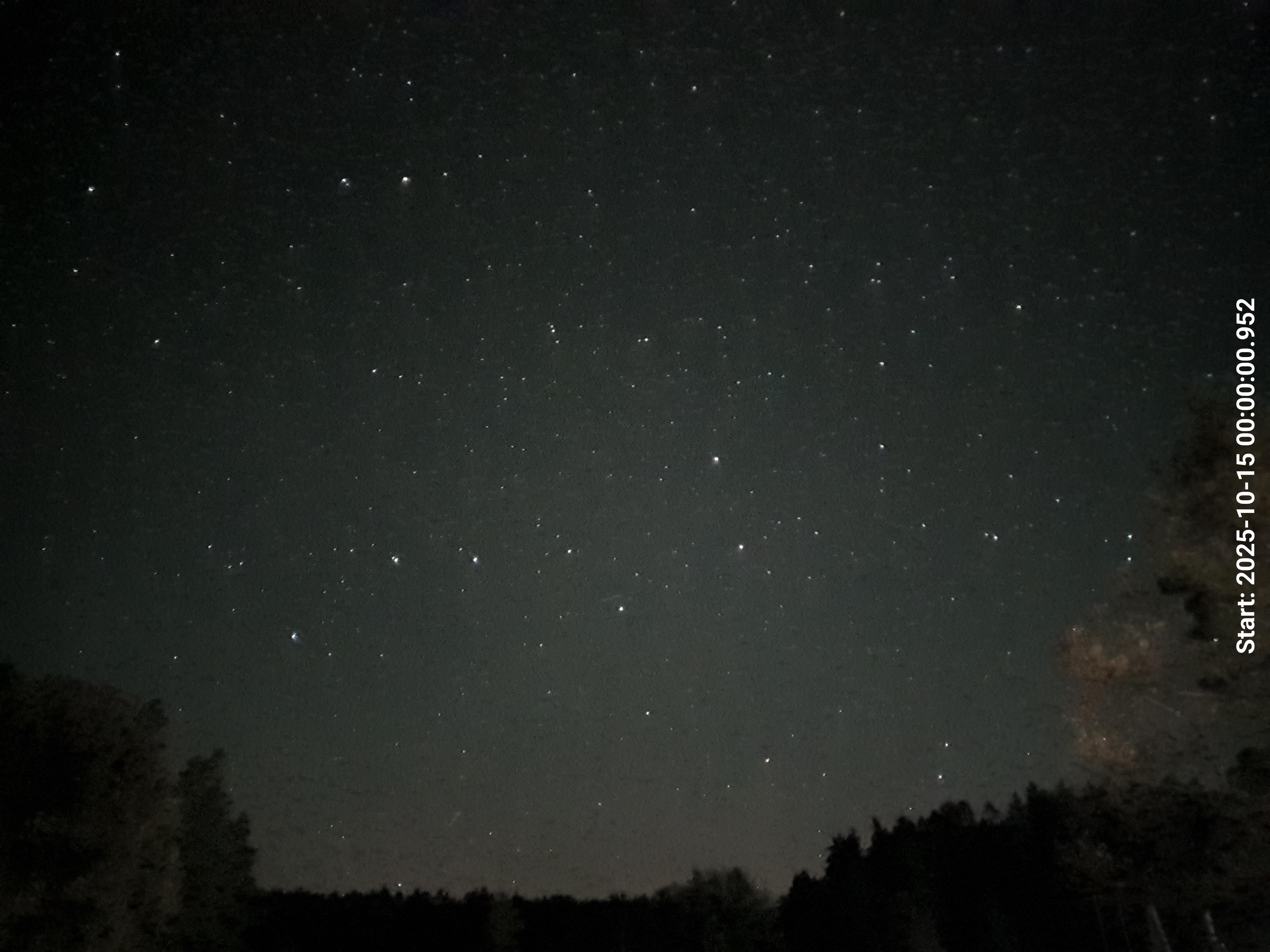 skyle_20251015_000010_lys32_star50_KP01_ISO2500_Lukker8.jpeg