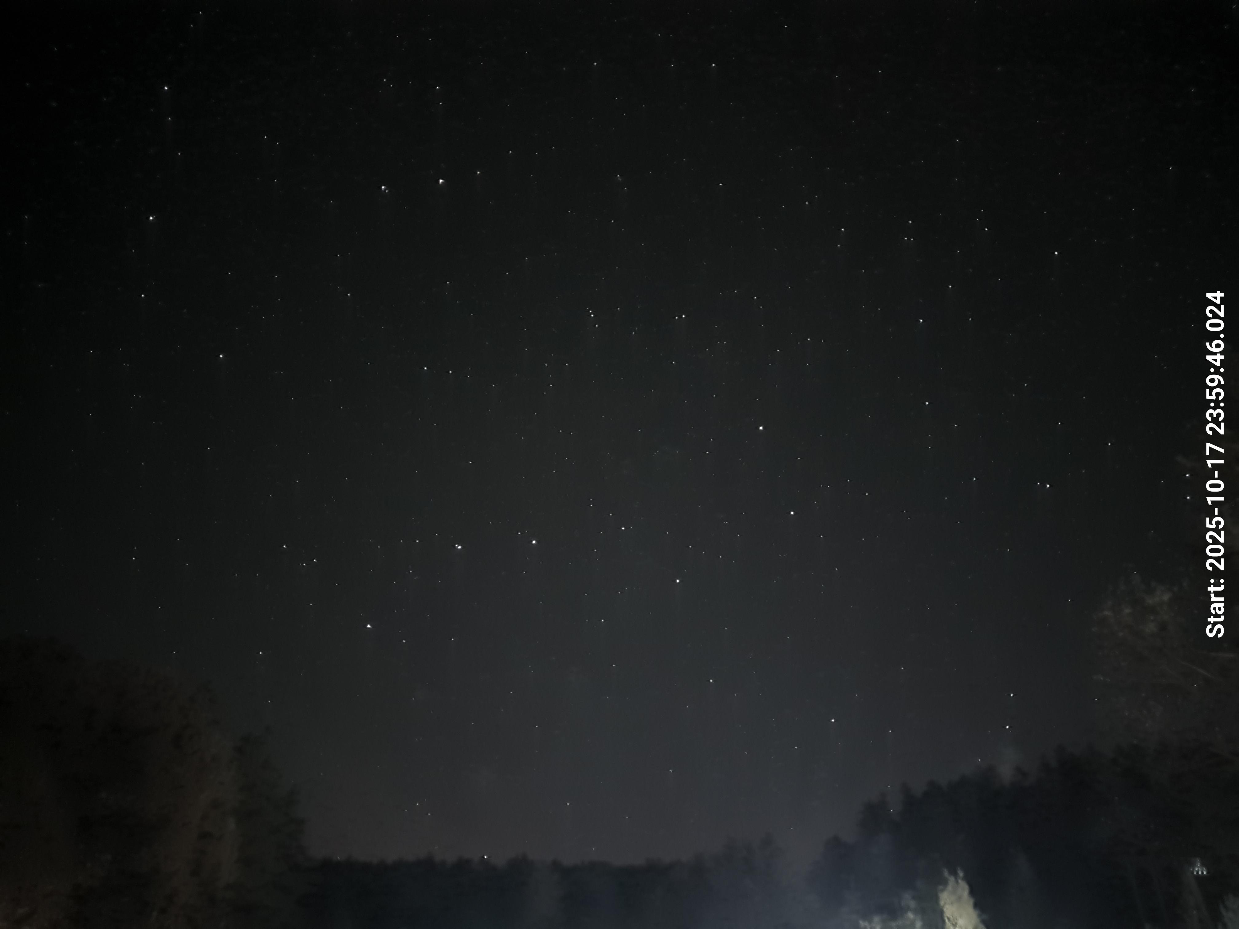 aurle_20251018_000002_lys26_star50_KP01_ISO1000_Lukker15.jpeg