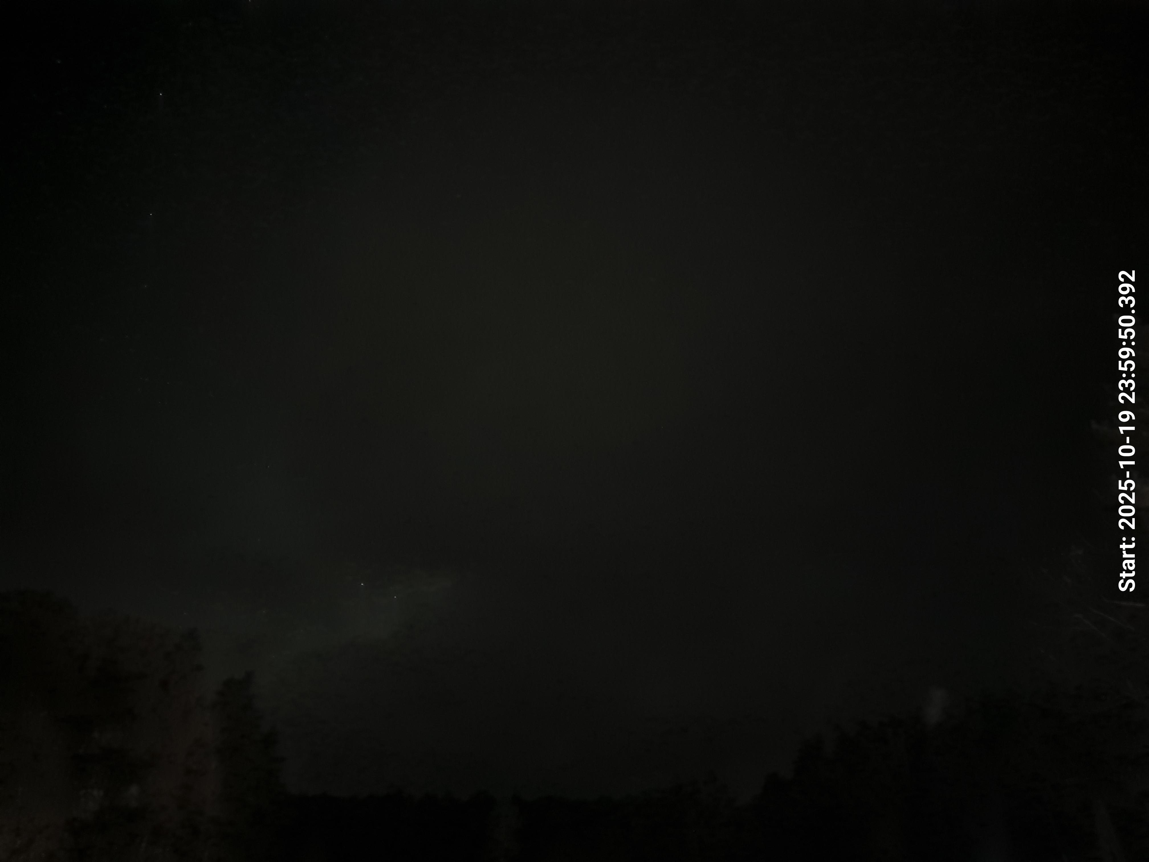 aurle_20251020_000006_lys15_star50_KP02_ISO1000_Lukker15.jpeg