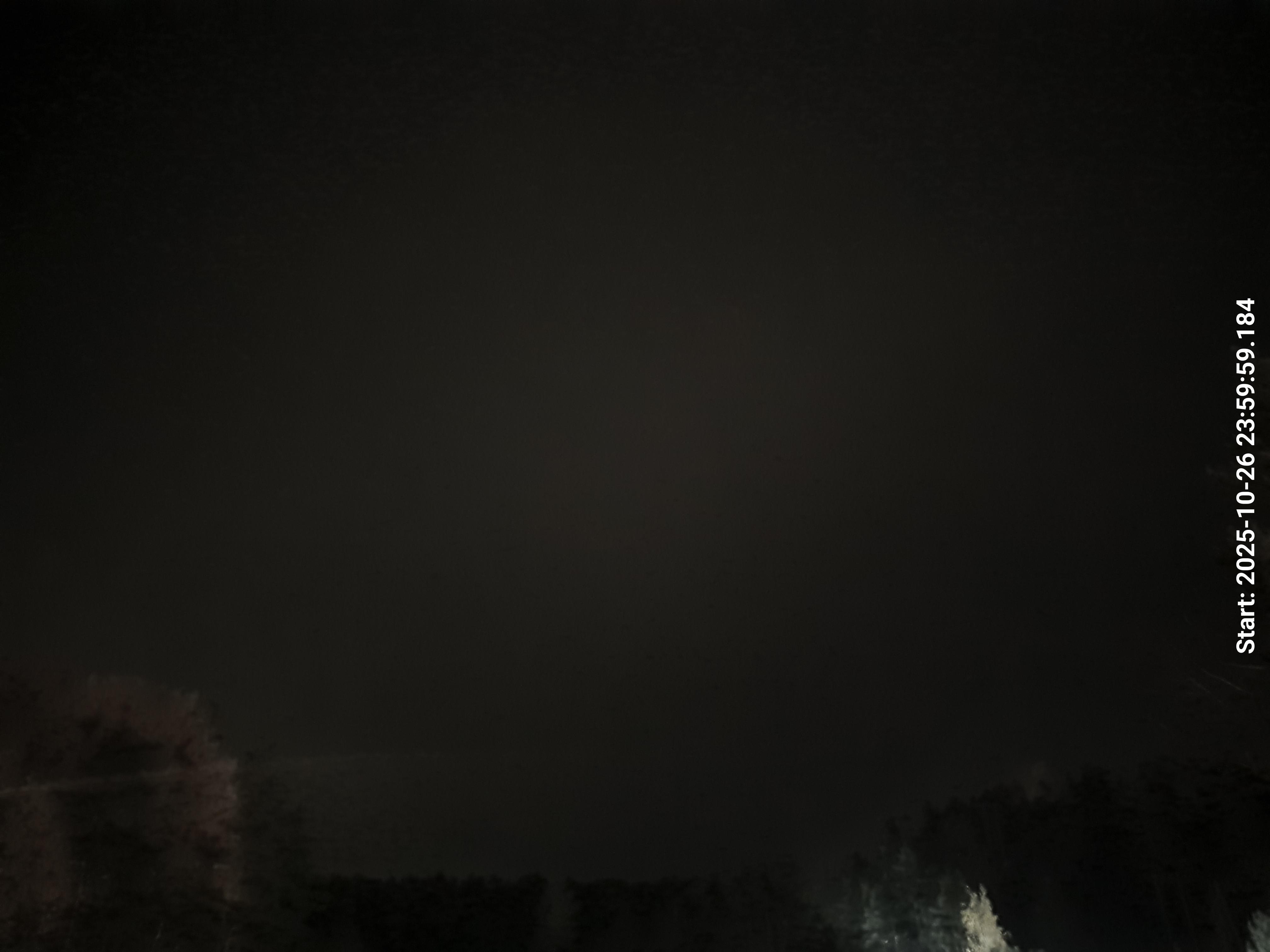 aurle_20251027_000015_lys21_star50_KP00_ISO1000_Lukker15.jpeg