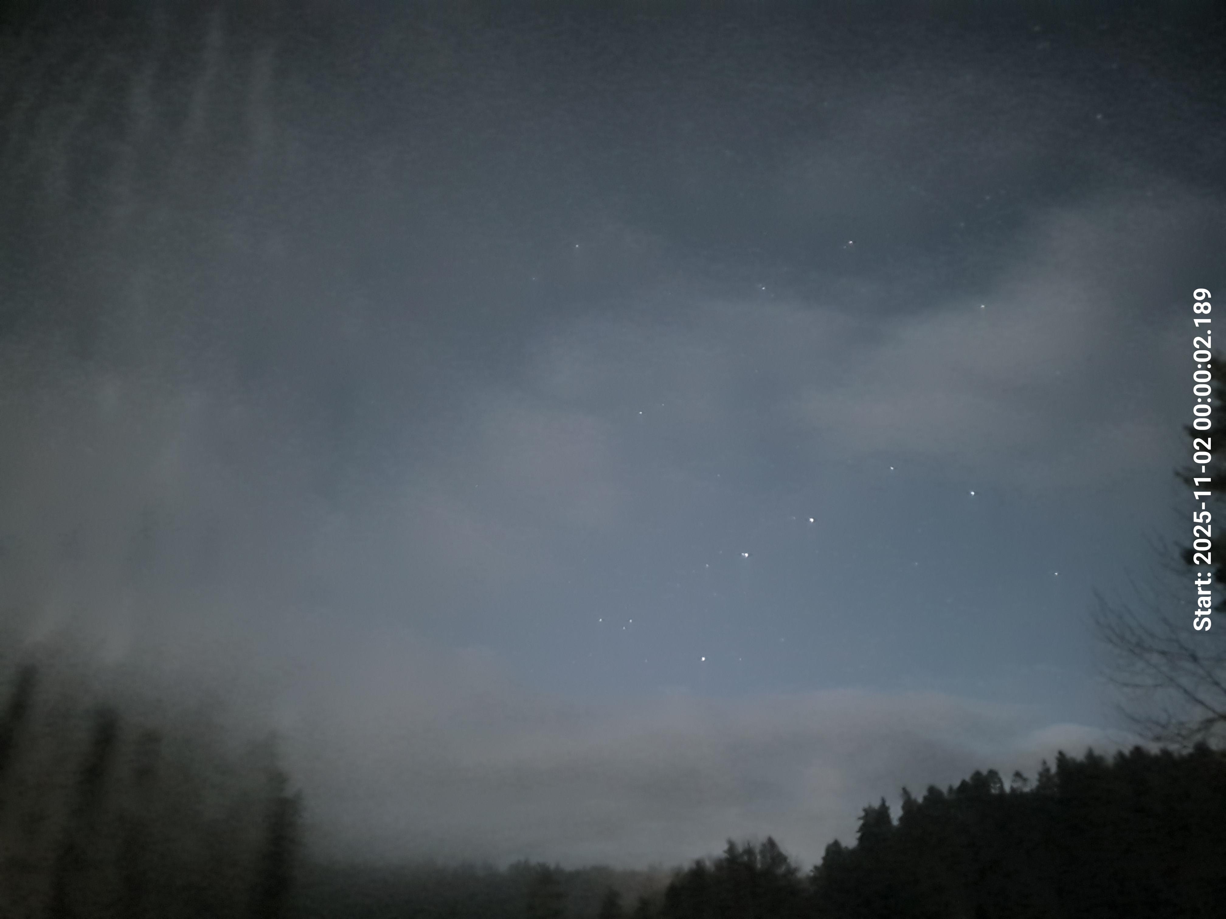 skyle_20251102_000011_lys81_star50_KP02_ISO1600_Lukker8.jpeg
