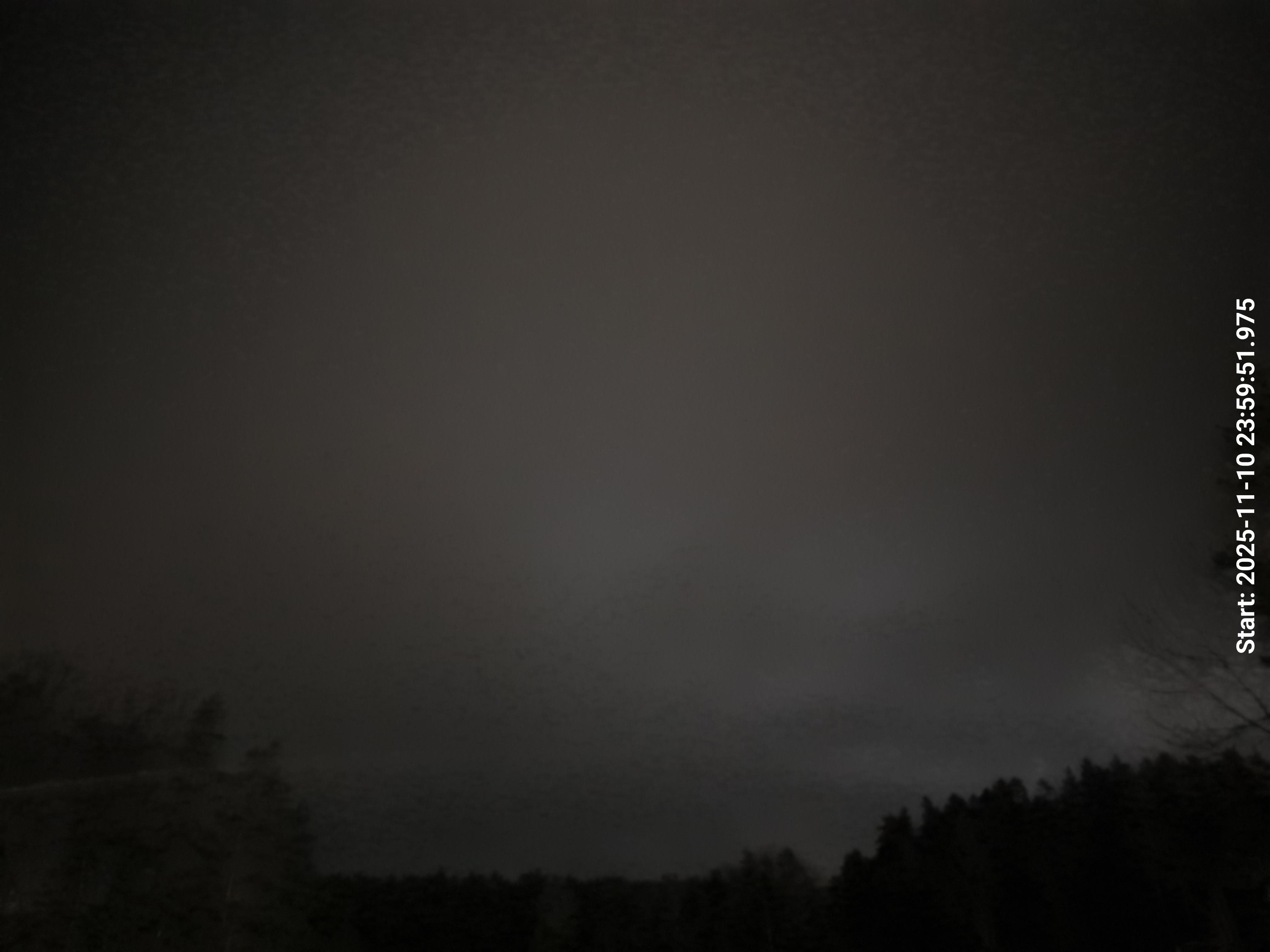 aurle_20251111_000008_lys41_star50_KP03_ISO1000_Lukker15_OS.jpeg
