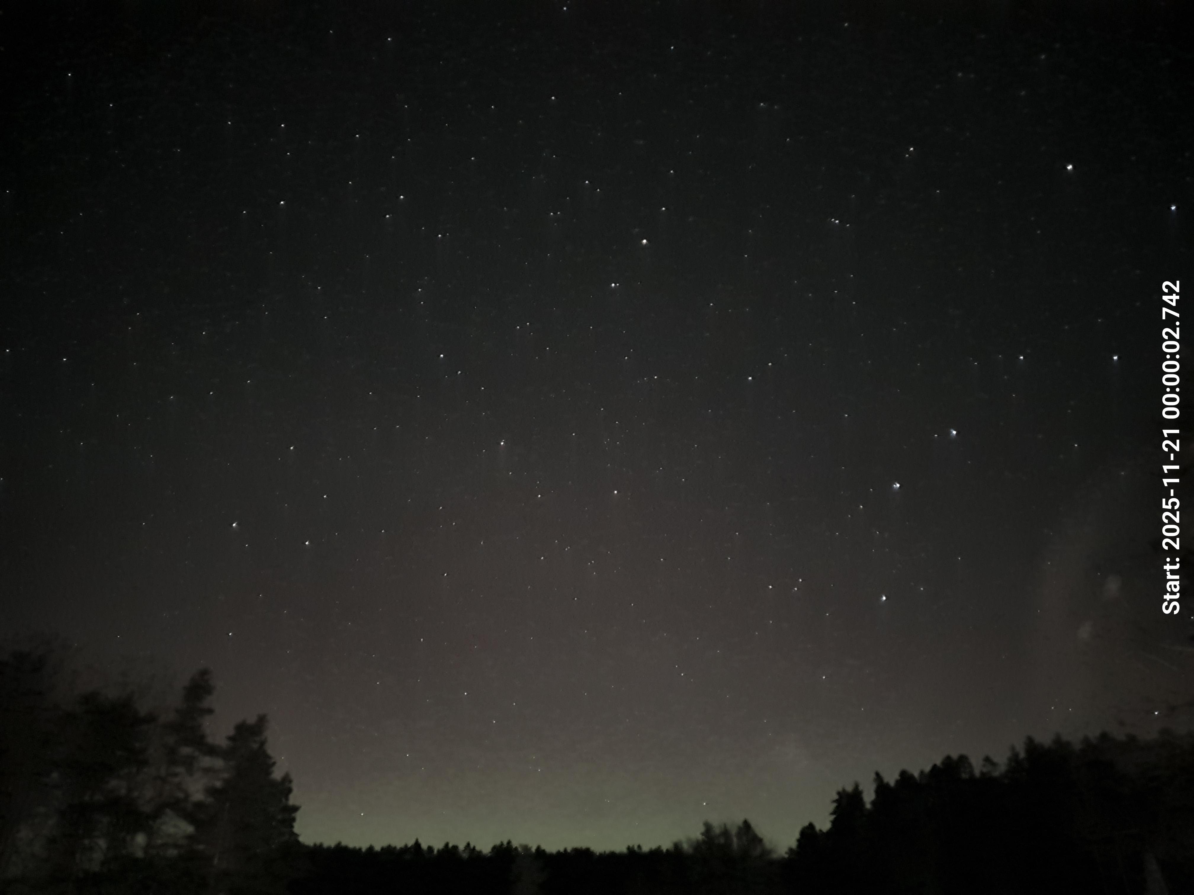 skyle_20251121_000012_lys32_star50_KP02_ISO1600_Lukker8.jpeg