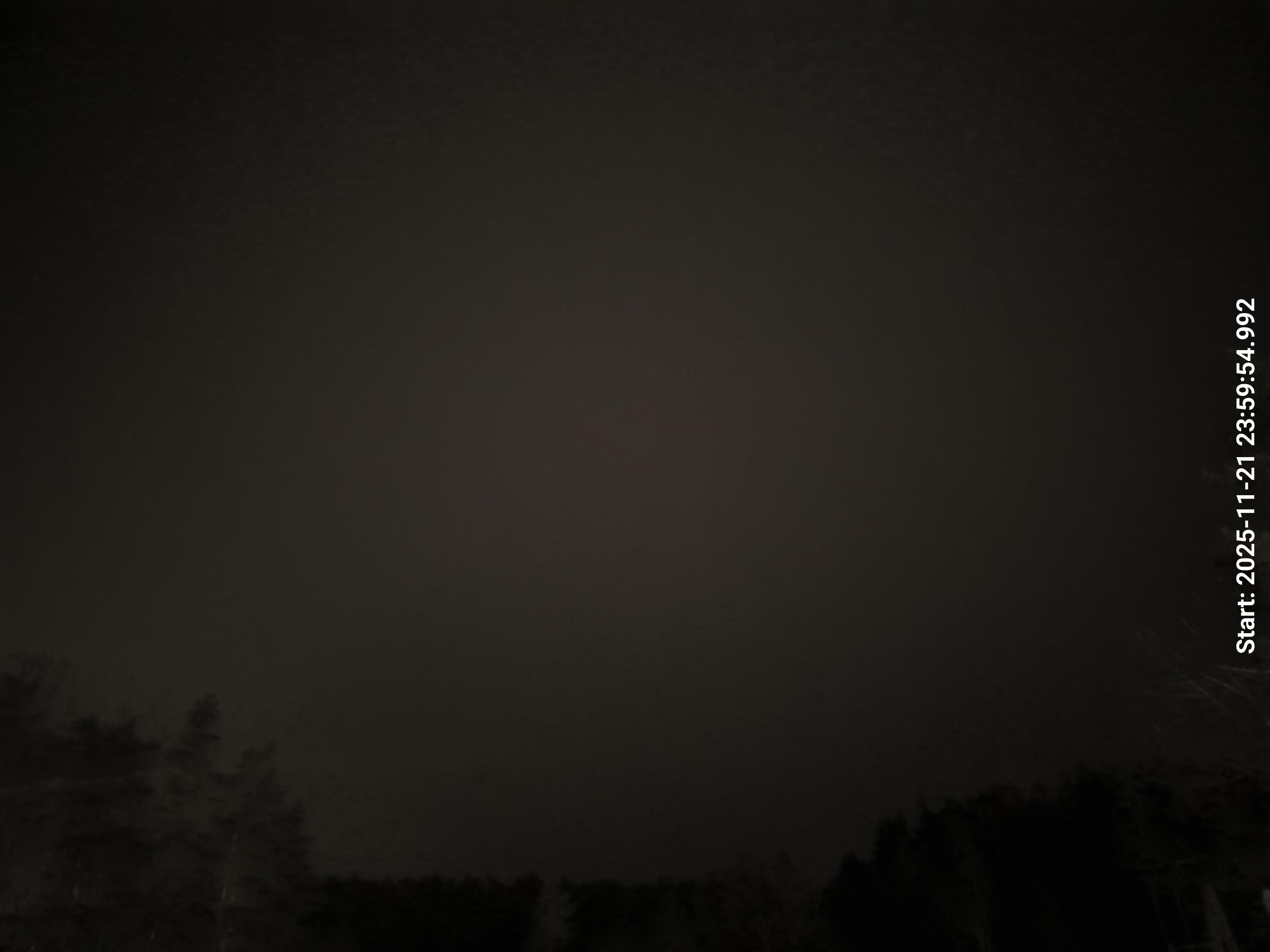 aurle_20251122_000011_lys28_star50_KPX_ISO1000_Lukker15.jpeg