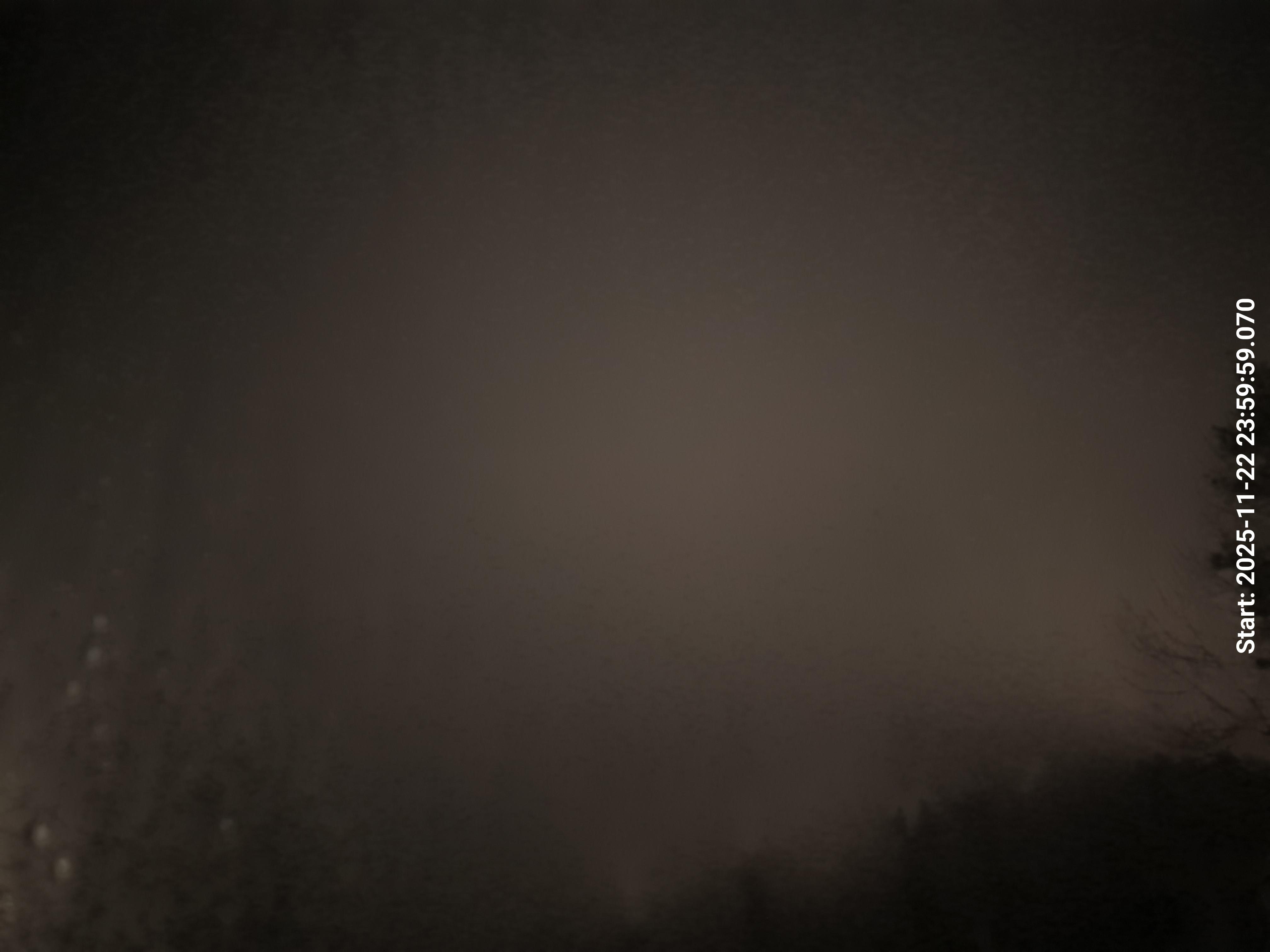 aurle_20251123_000015_lys45_star50_KPX_ISO1000_Lukker15.jpeg
