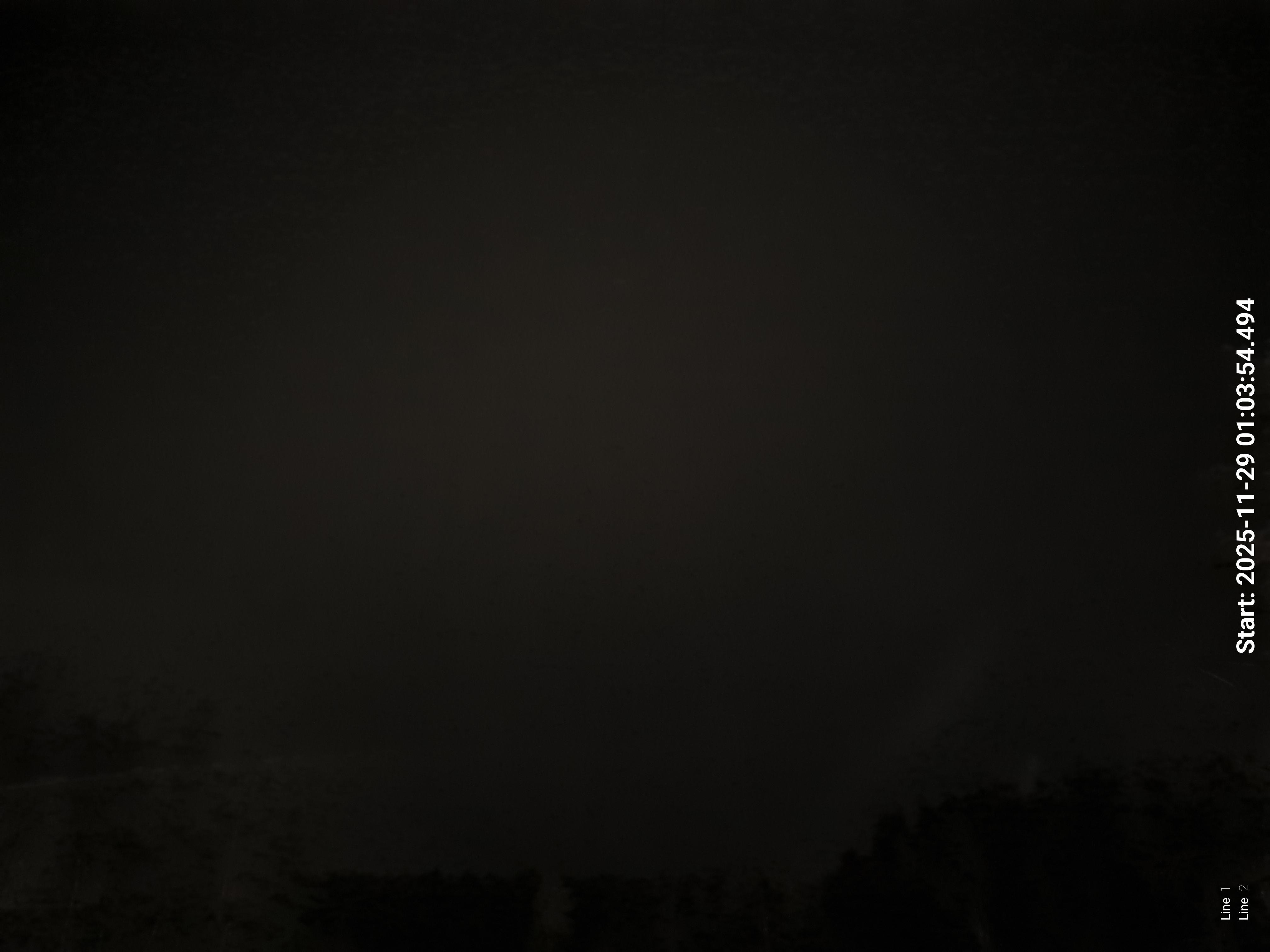 aurle_20251129_010410_lys18_star50_KP03_ISO1000_Lukker15.jpeg