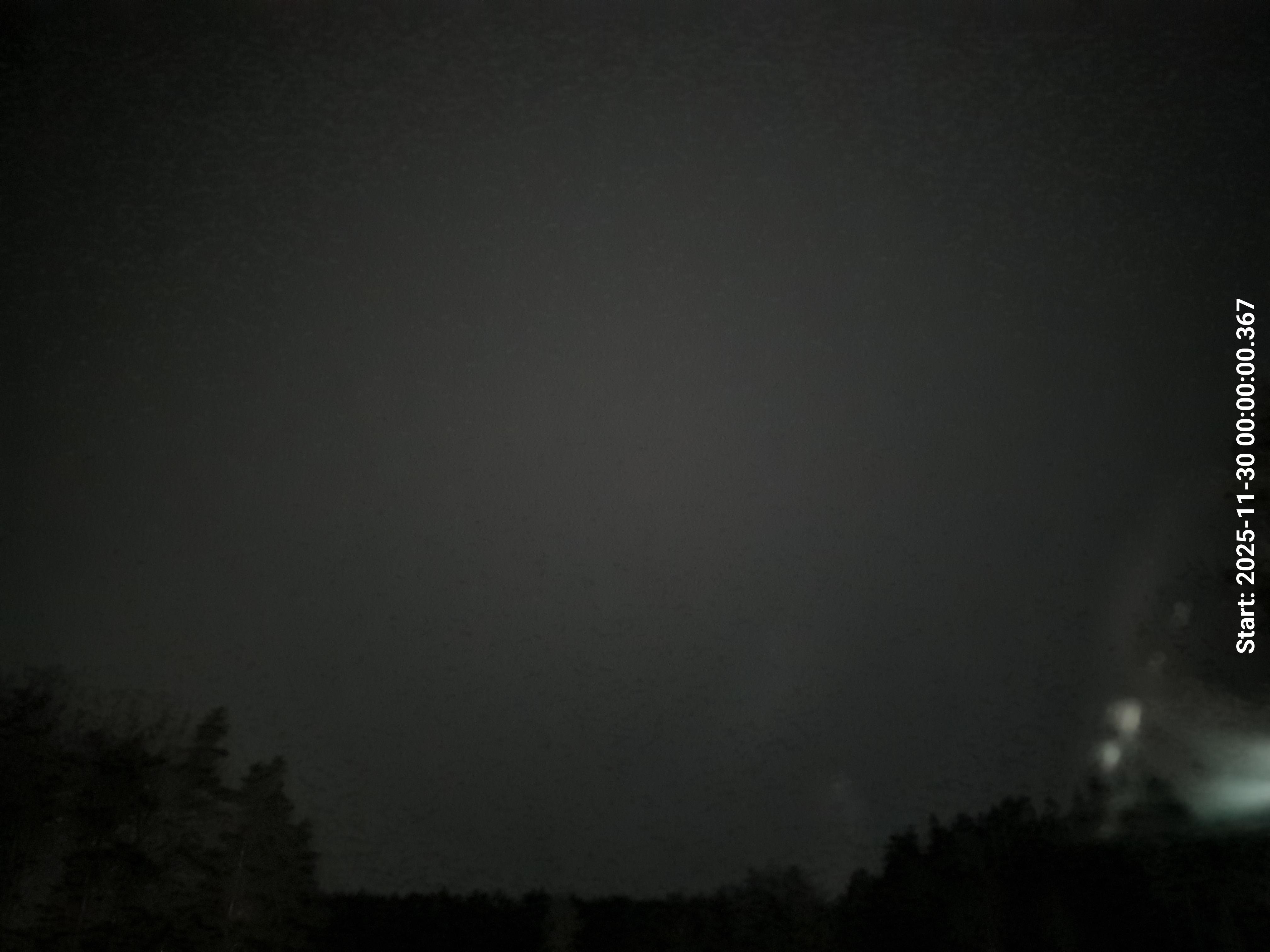 skyle_20251130_000009_lys35_star50_KP03_ISO1600_Lukker8.jpeg