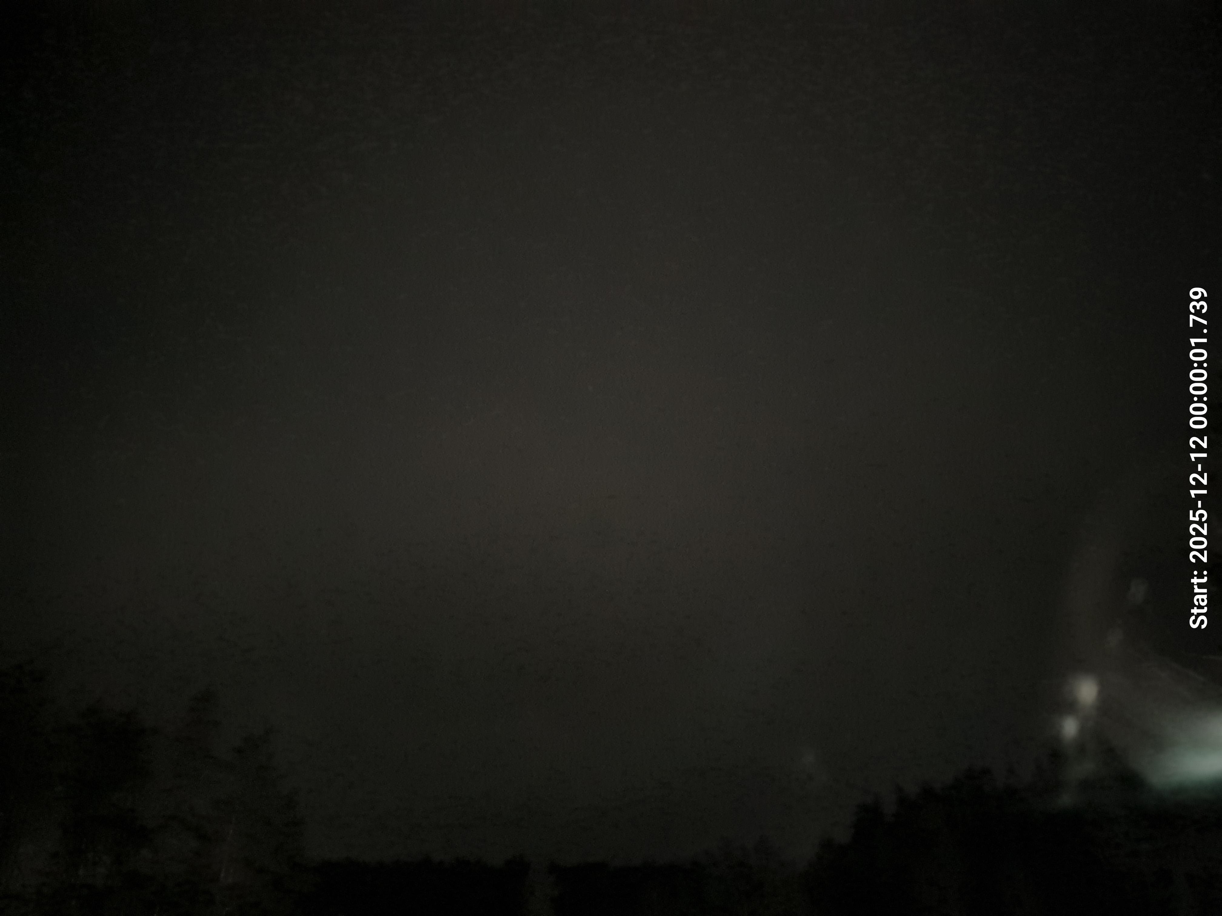 skyle_20251212_000011_lys27_star50_KP03_ISO1600_Lukker8.jpeg