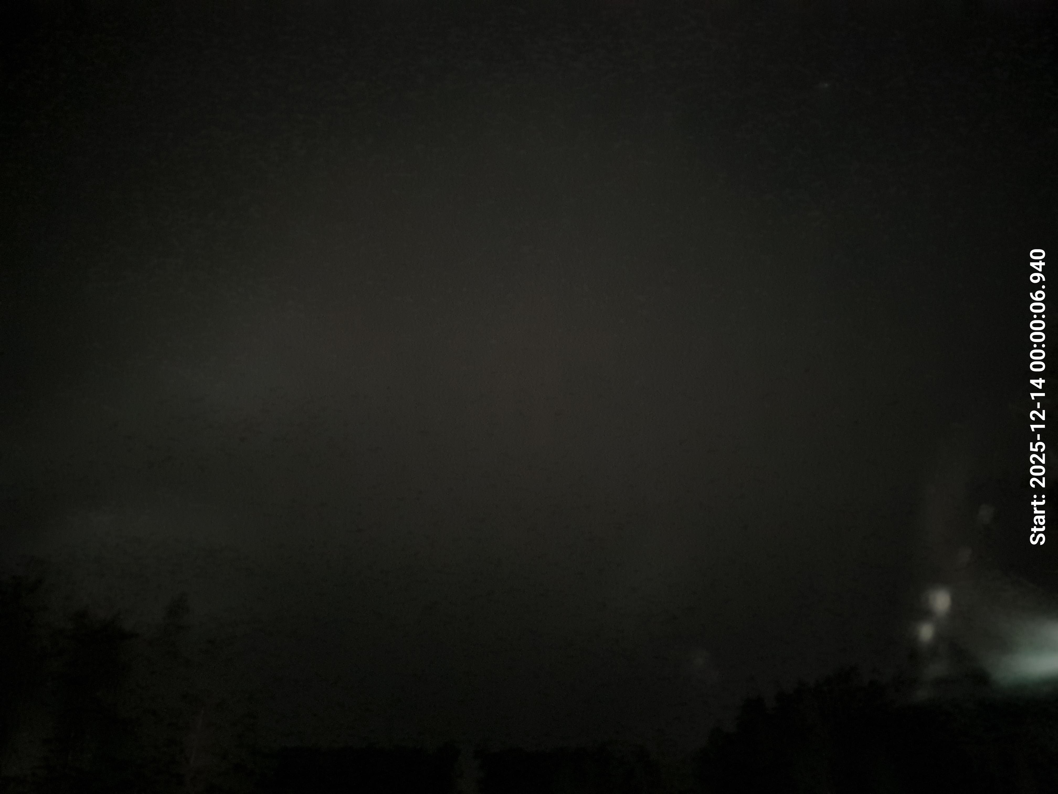 skyle_20251214_000016_lys24_star50_KP02_ISO1600_Lukker8.jpeg