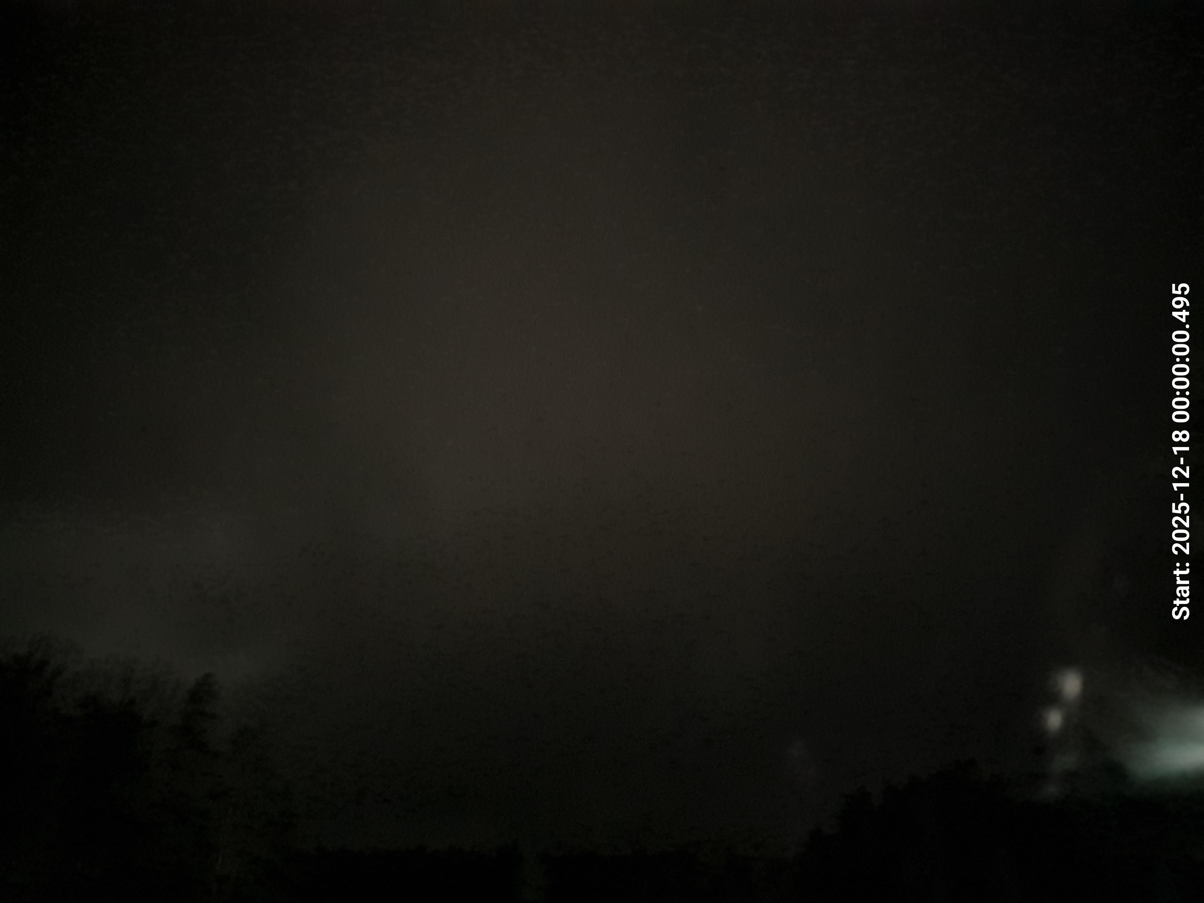 skyle_20251218_000009_lys22_star50_KP04_ISO1600_Lukker8.jpeg