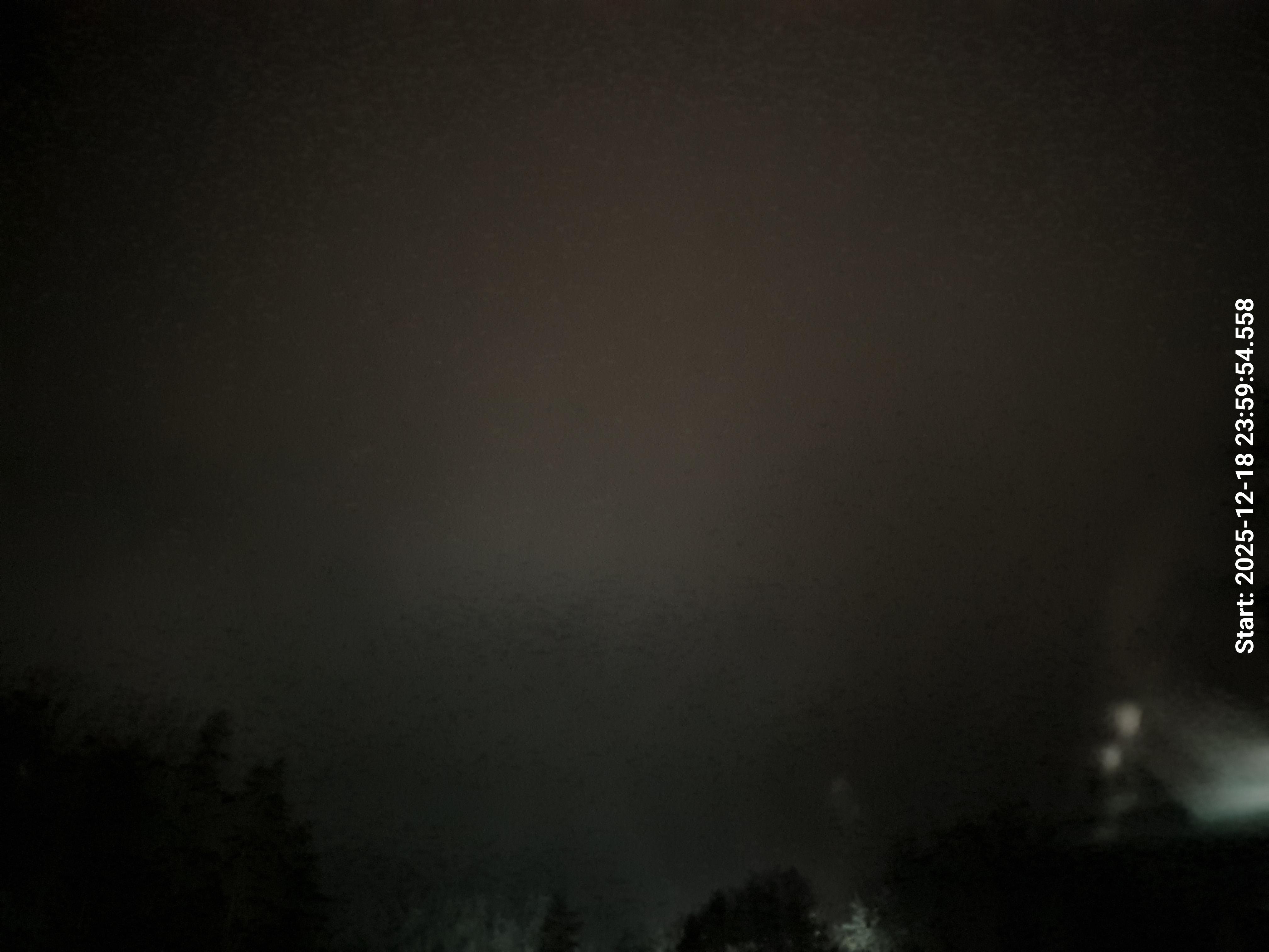 skyle_20251219_000003_lys30_star50_KP02_ISO1600_Lukker8.jpeg