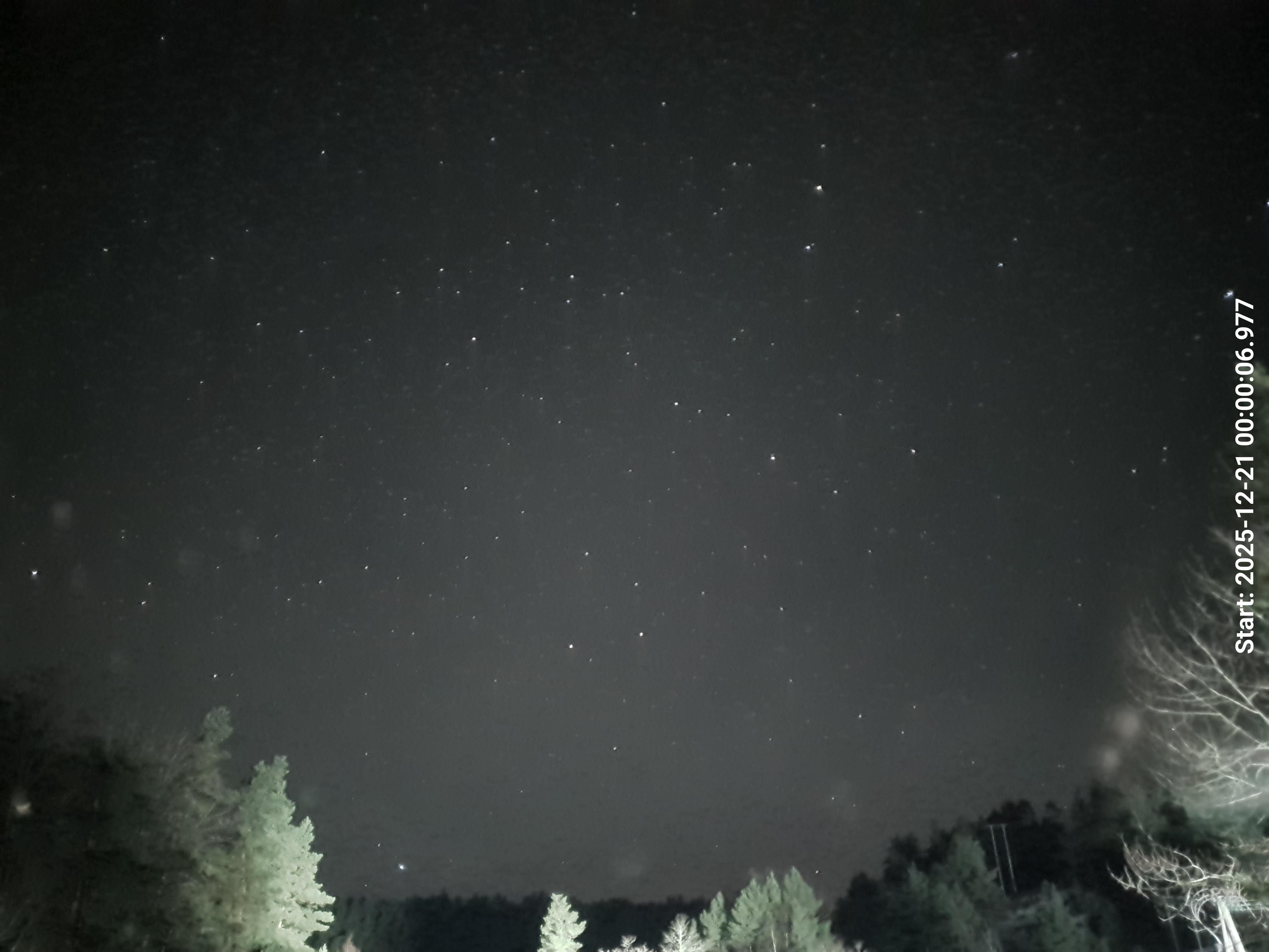 skyle_20251221_000016_lys51_star50_KP02_ISO1600_Lukker8.jpeg