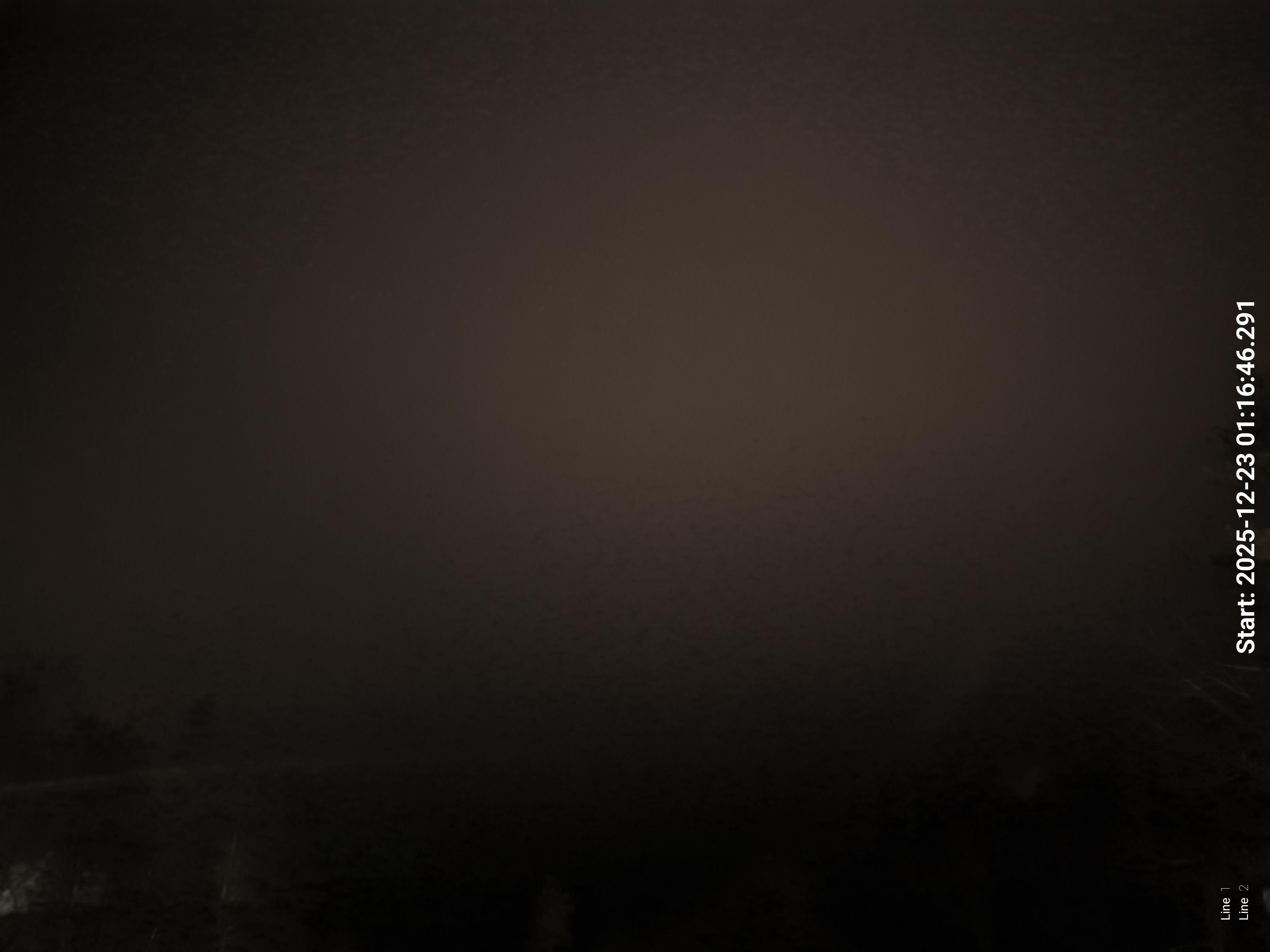 aurle_20251223_011702_lys30_star50_KP04_ISO1000_Lukker15.jpeg