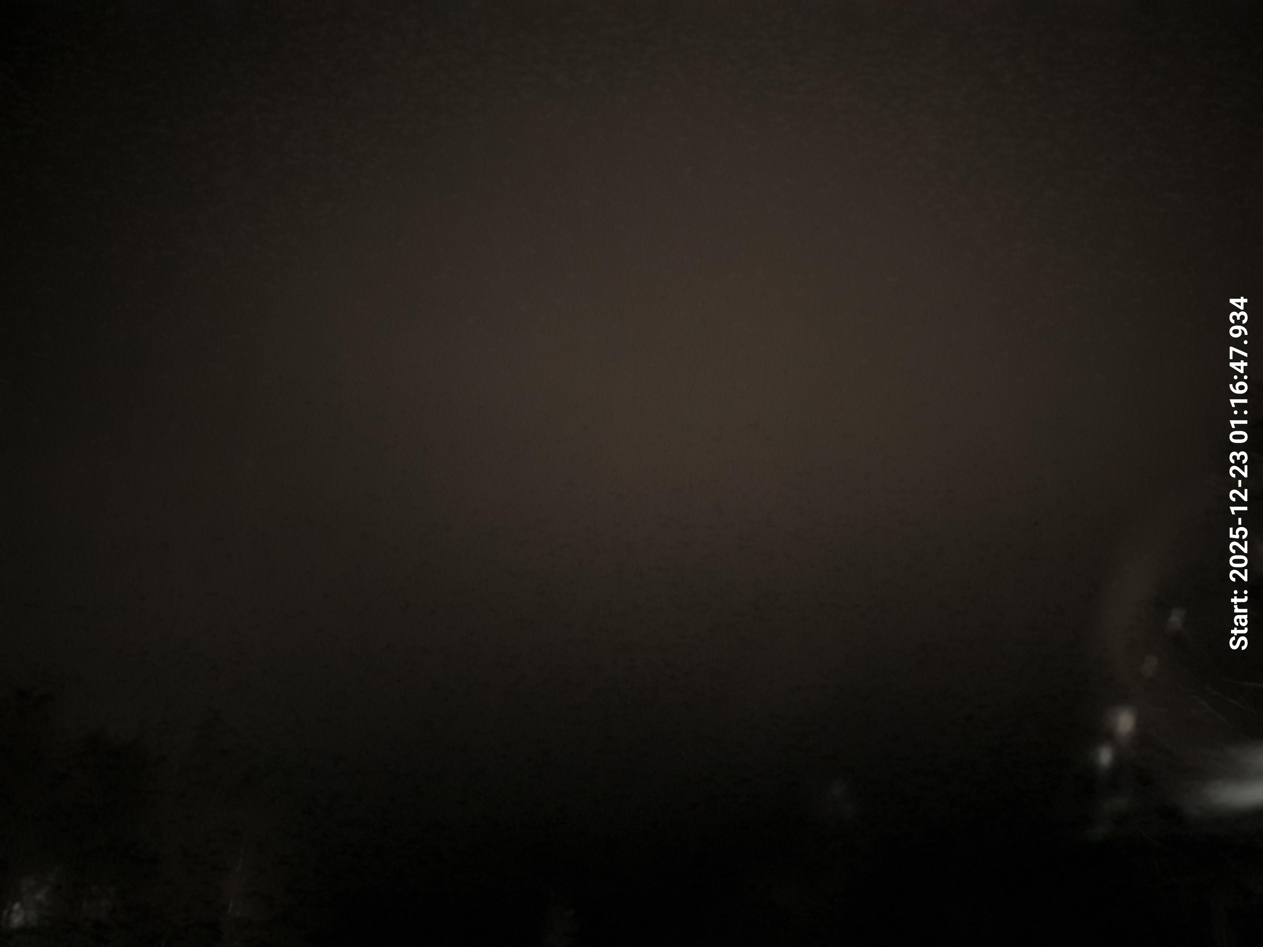 skyle_20251223_011656_lys27_star50_KP04_ISO1600_Lukker8.jpeg