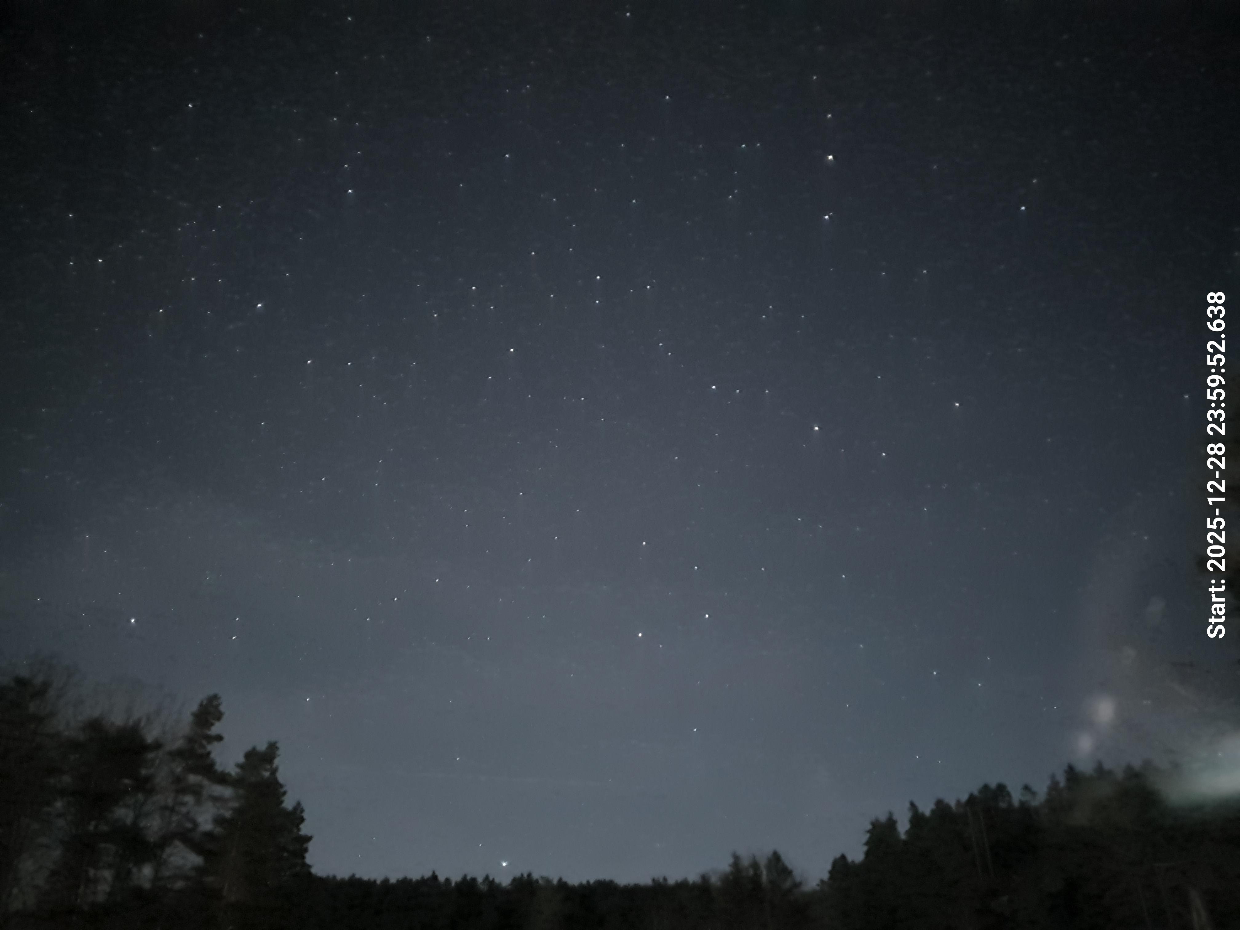 skyle_20251229_000002_lys54_star50_KP01_ISO1600_Lukker8.jpeg