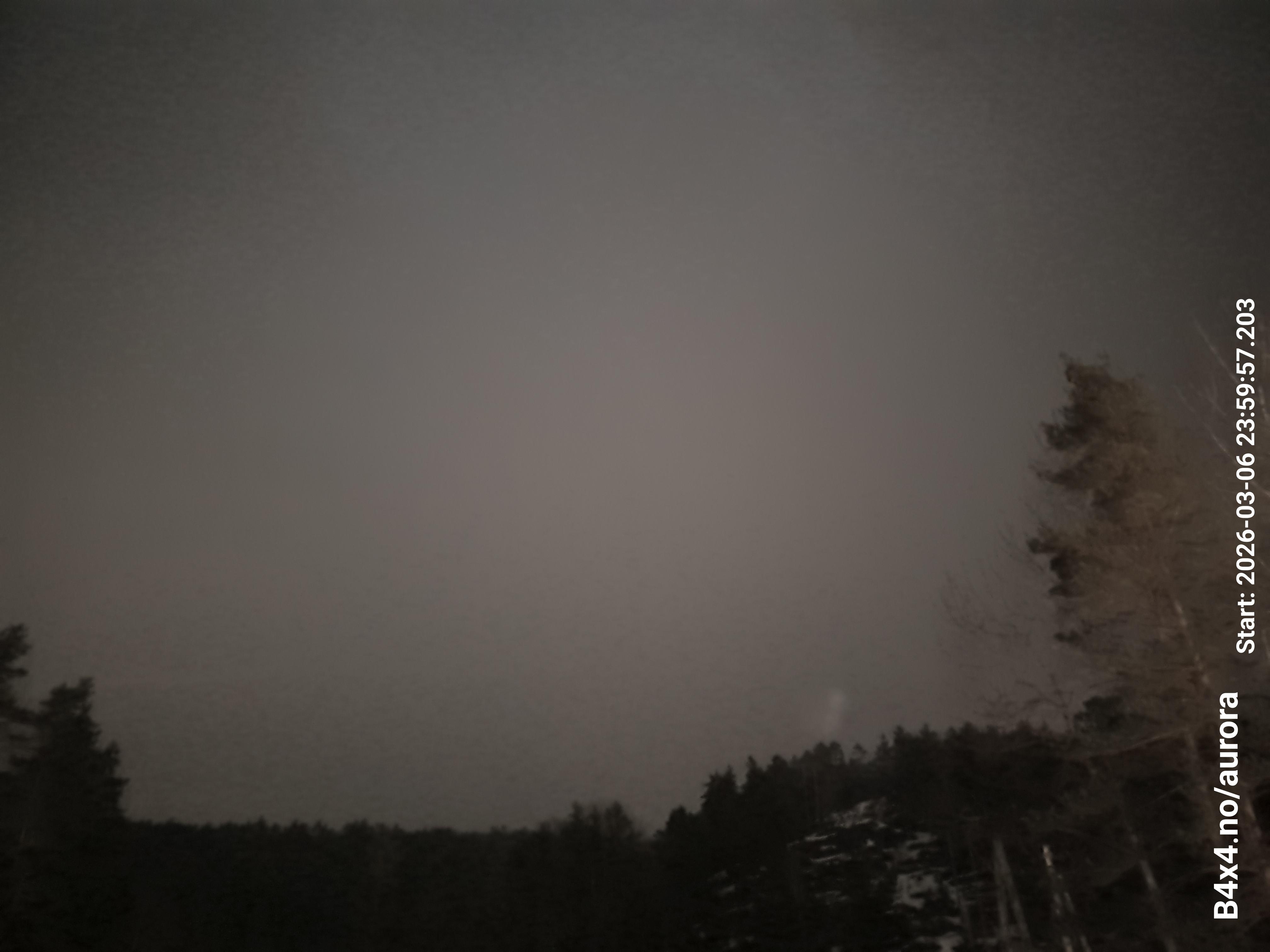 aurle_20260307_000013_lys71_star50_KP01_ISO1000_Lukker15.jpeg