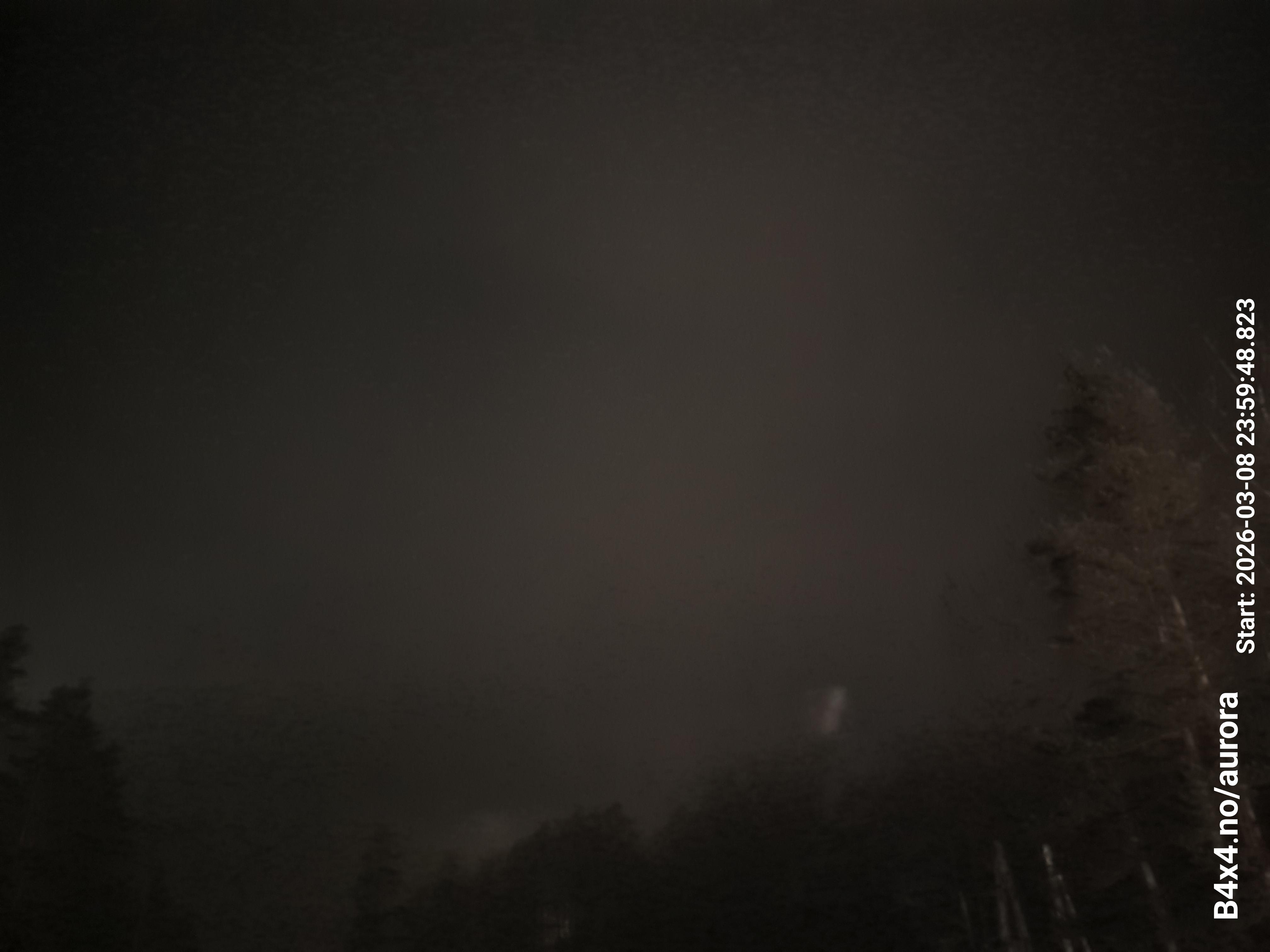 aurle_20260309_000005_lys35_star50_KP02_ISO1000_Lukker15.jpeg