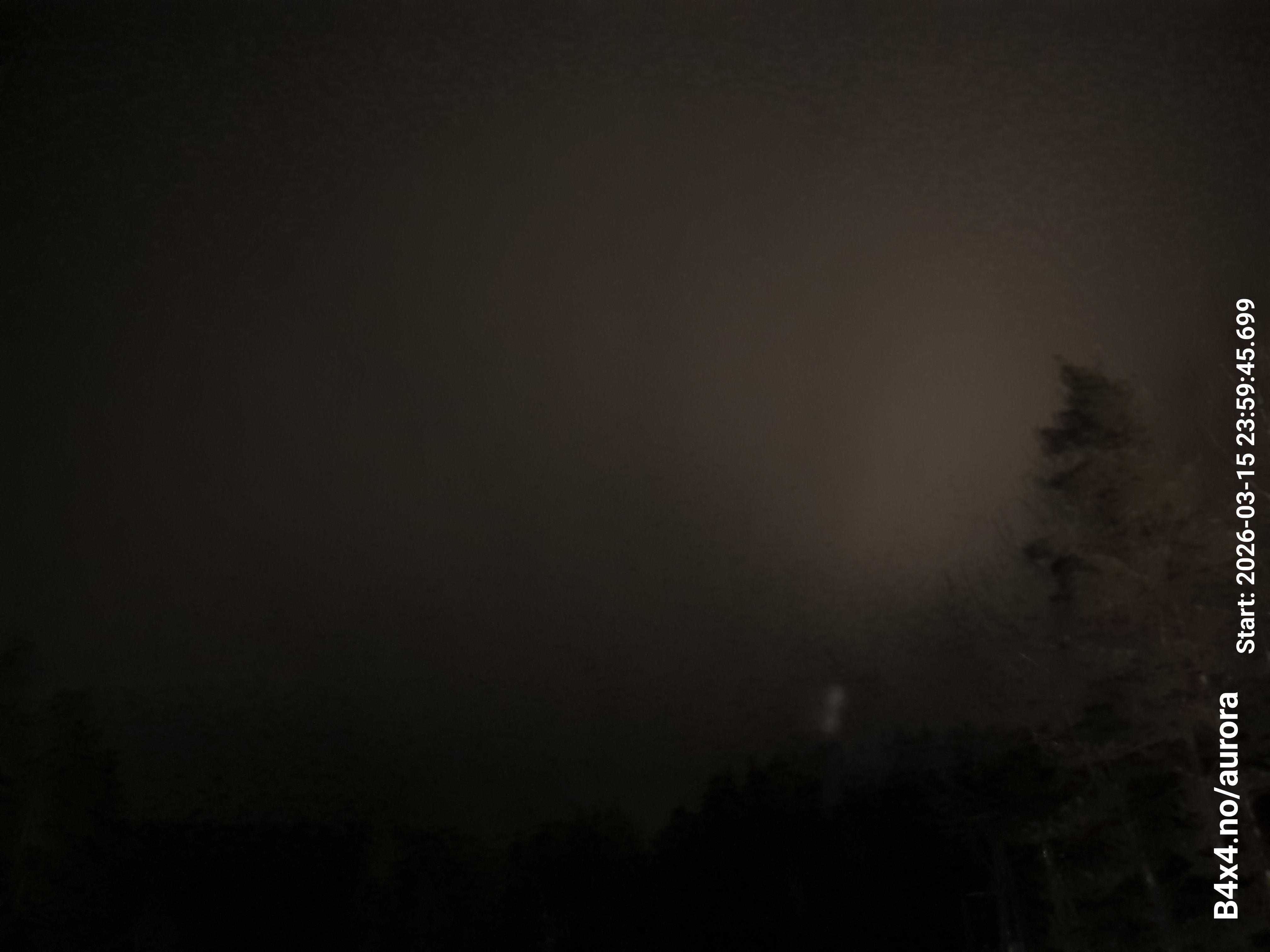 aurle_20260316_000002_lys28_star50_KP03_ISO1000_Lukker15.jpeg