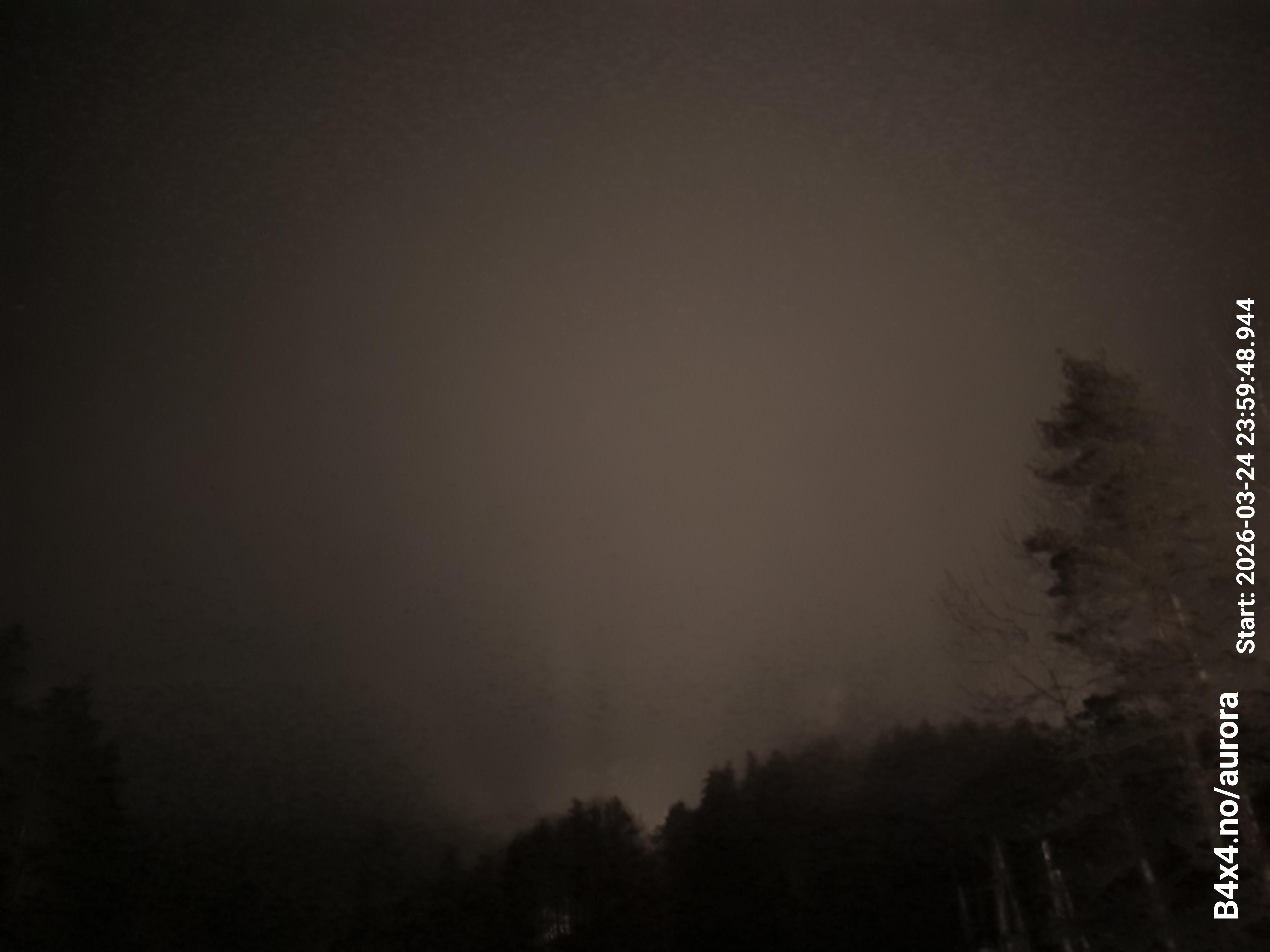 aurle_20260325_000005_lys45_star50_KP02_ISO1000_Lukker15.jpeg