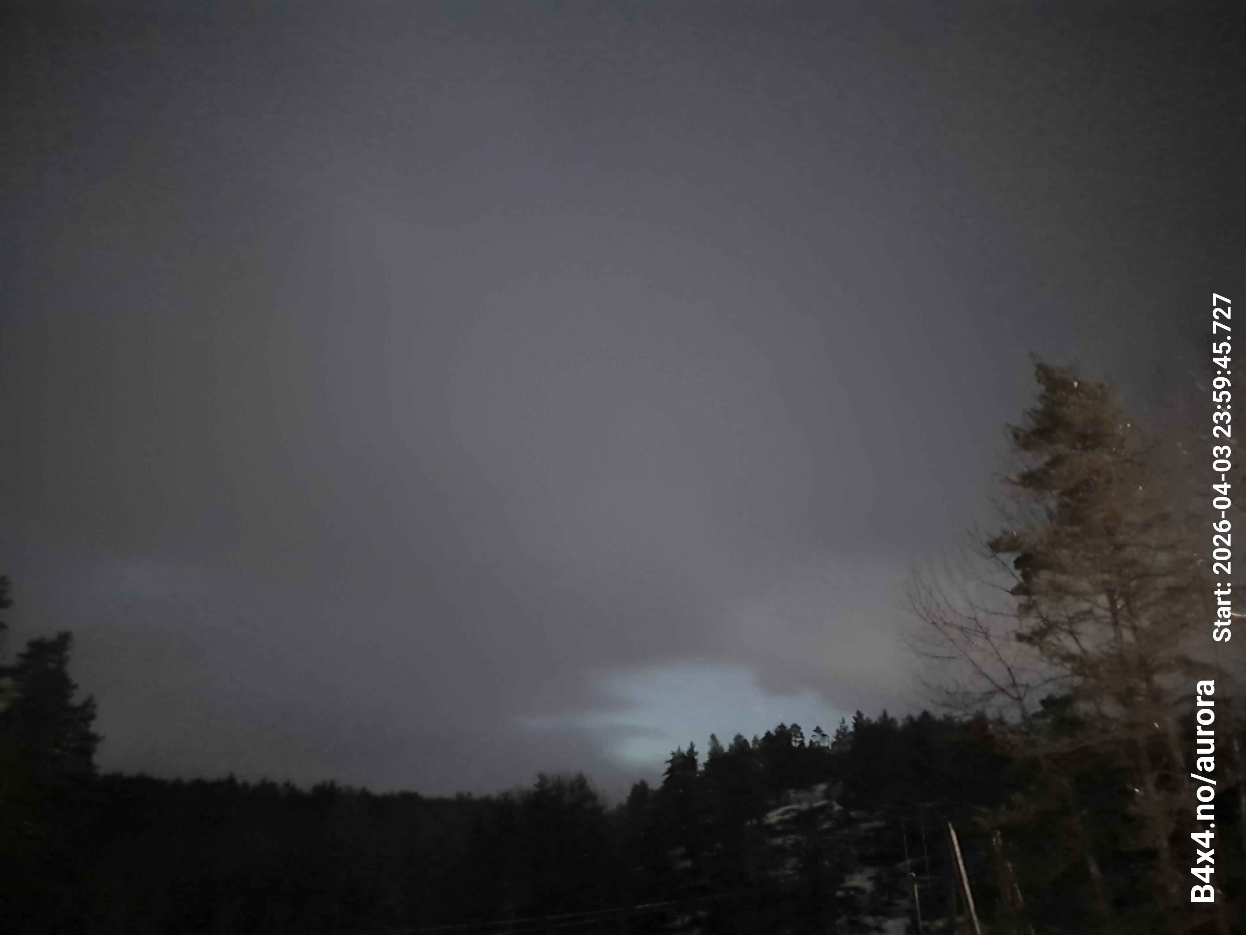 aurle_20260404_000002_lys68_star50_KP05_ISO1000_Lukker15.jpeg