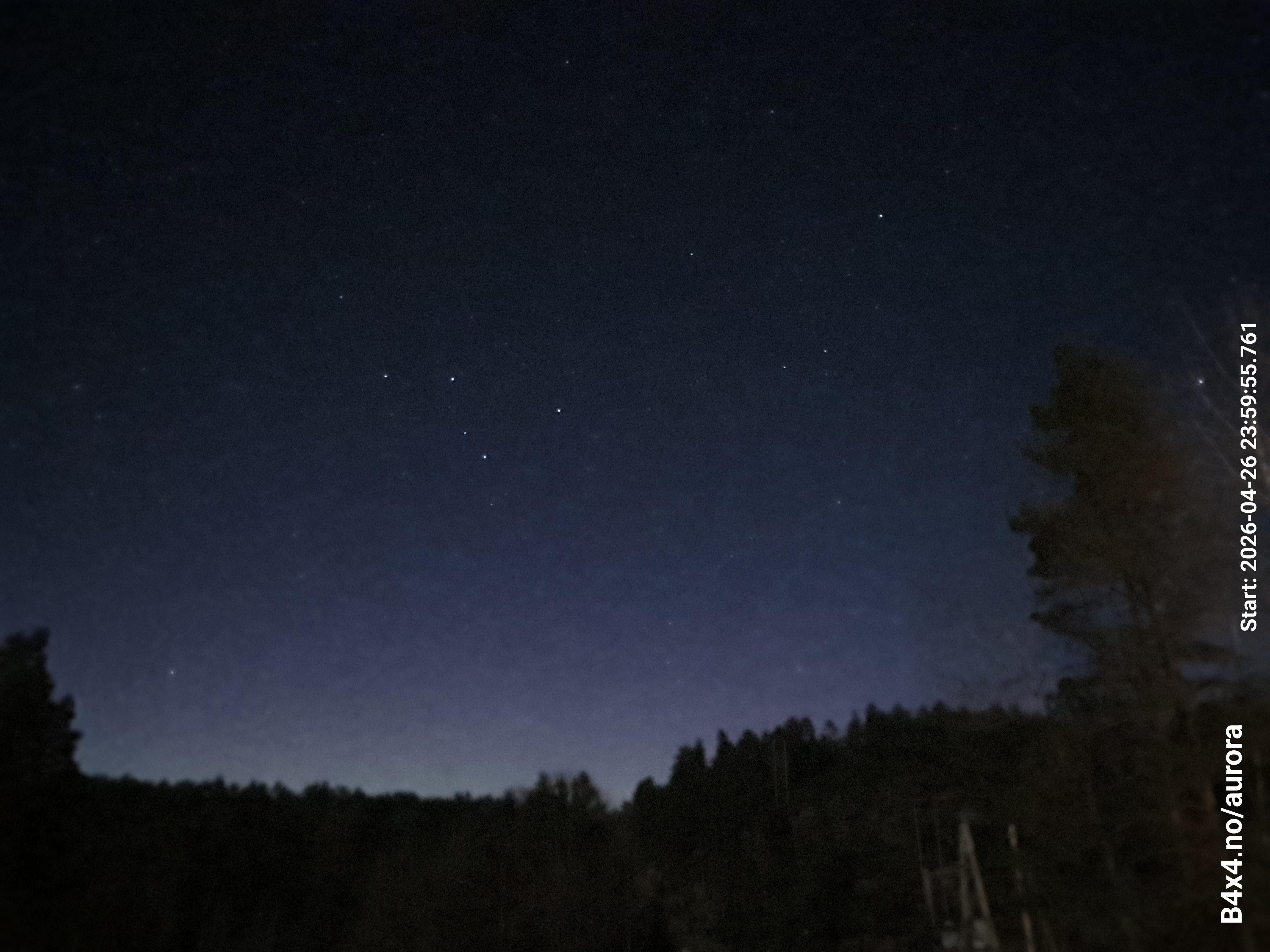 aurle_20260427_000012_lys29_star50_KP02_ISO1000_Lukker15.jpeg