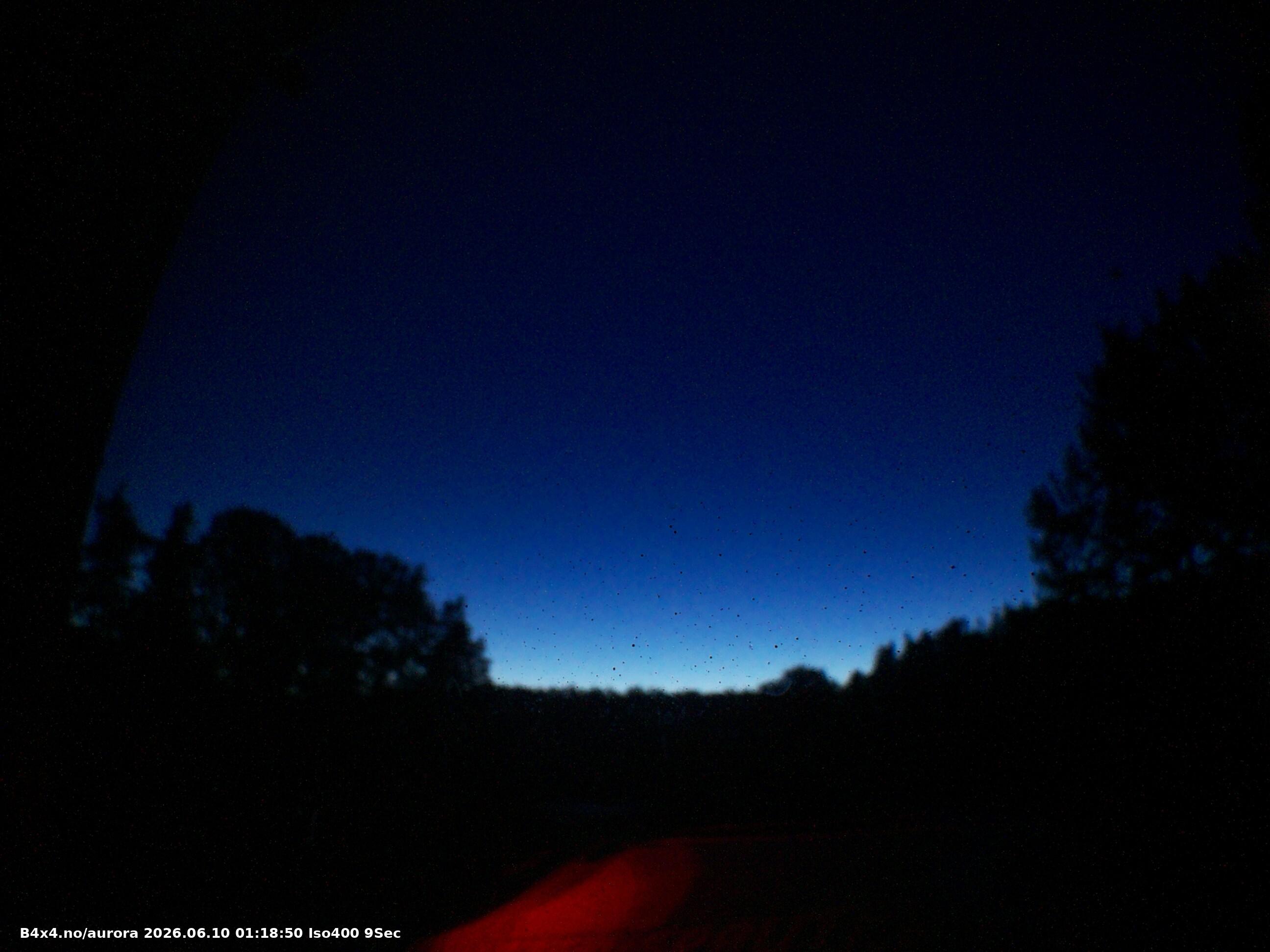 sencle_20260610_011850_lys13_star50_KP02_ISO400_Lukker9.jpeg