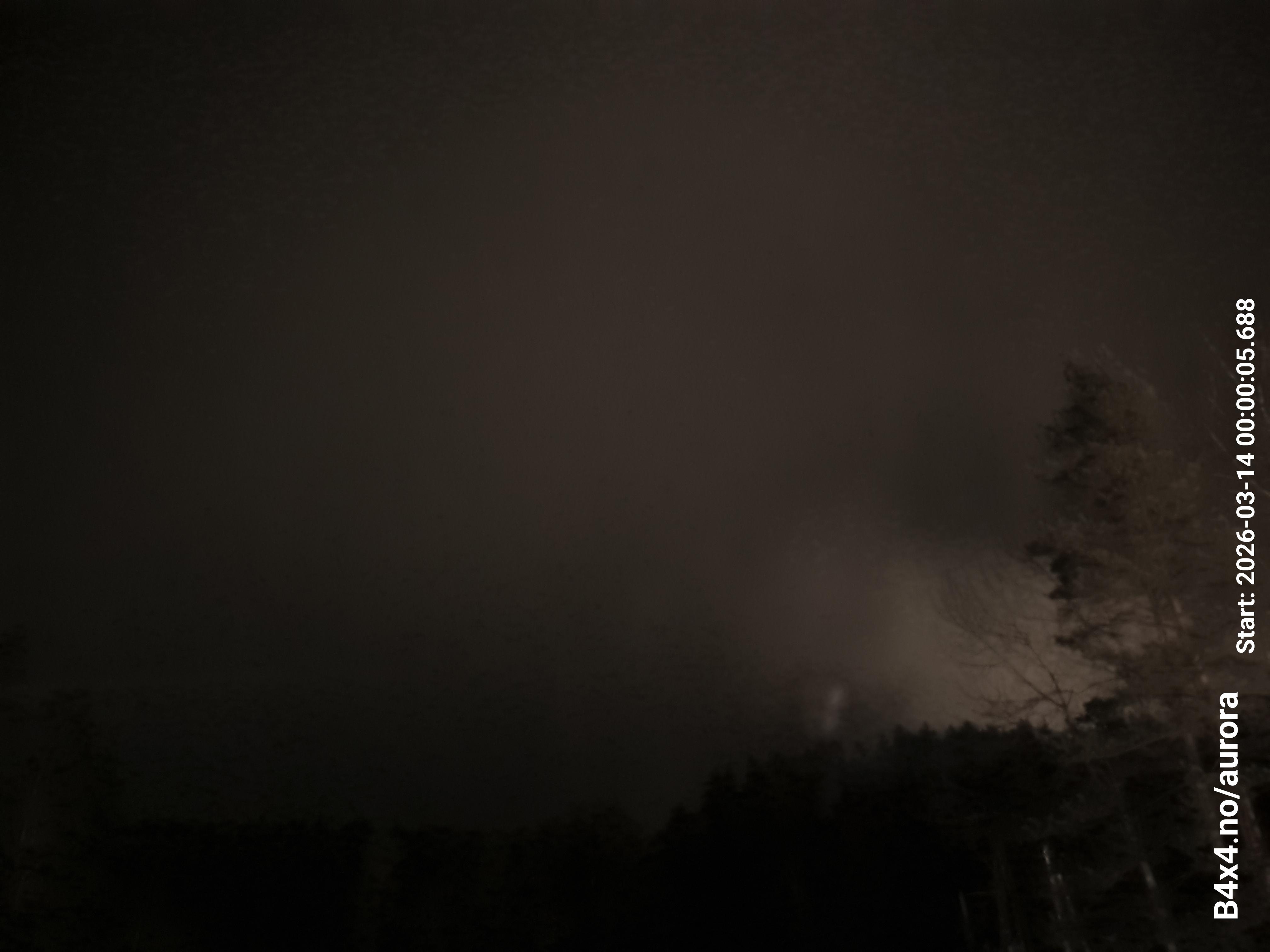 aurle_20260314_000022_lys29_star50_KP04_ISO1000_Lukker15.jpeg