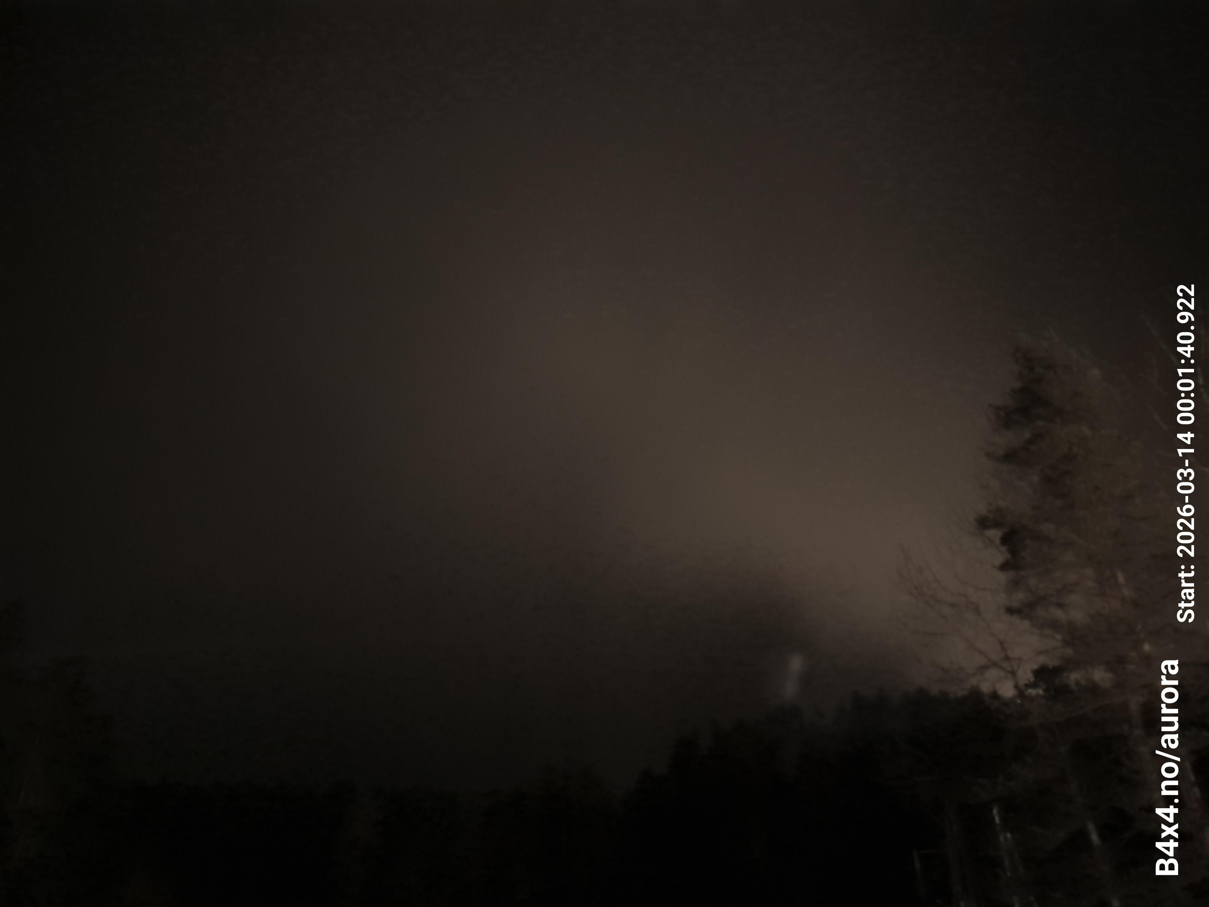 aurle_20260314_000157_lys30_star50_KP04_ISO1000_Lukker15.jpeg