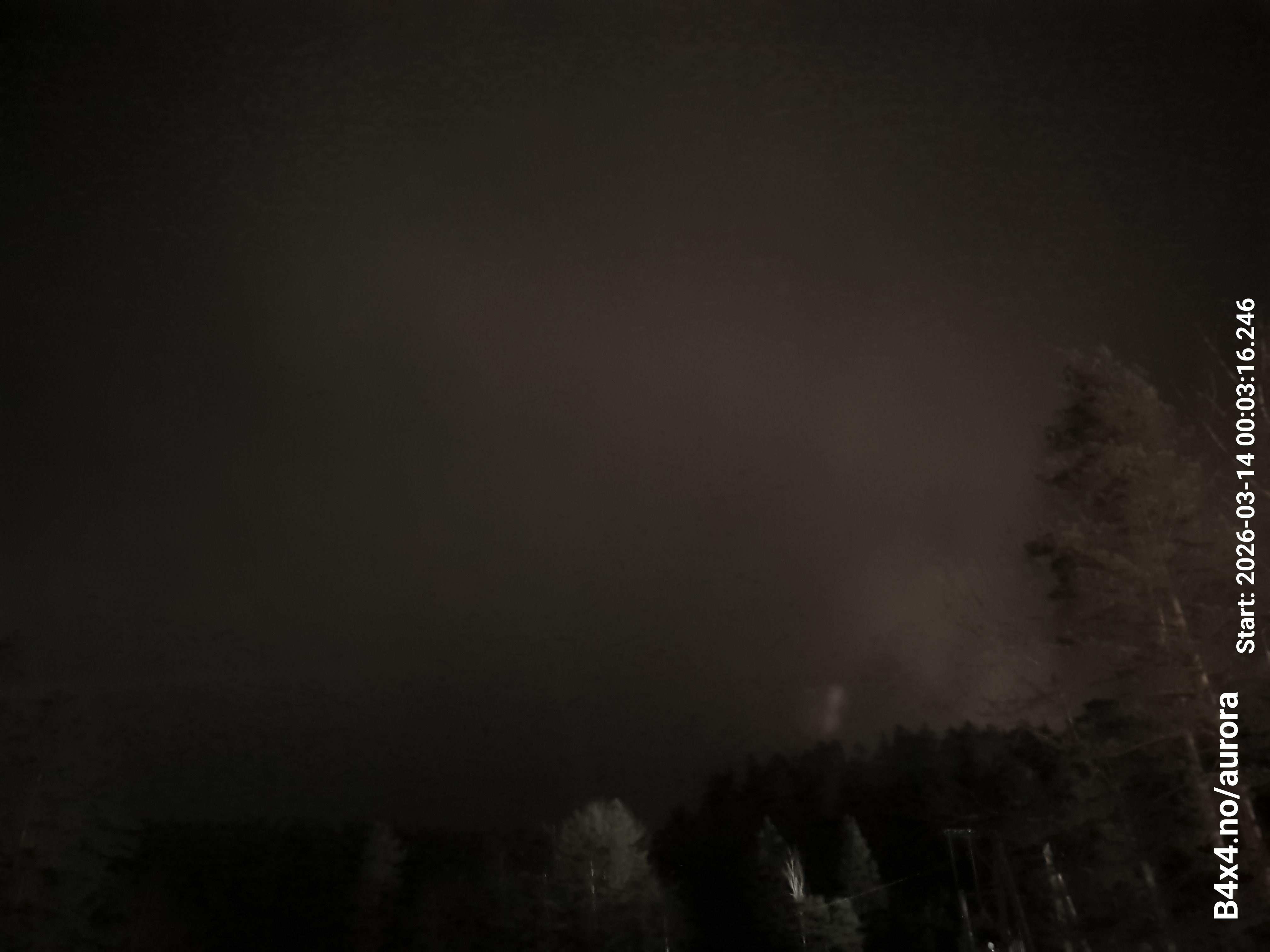 aurle_20260314_000332_lys30_star50_KP04_ISO1000_Lukker15.jpeg