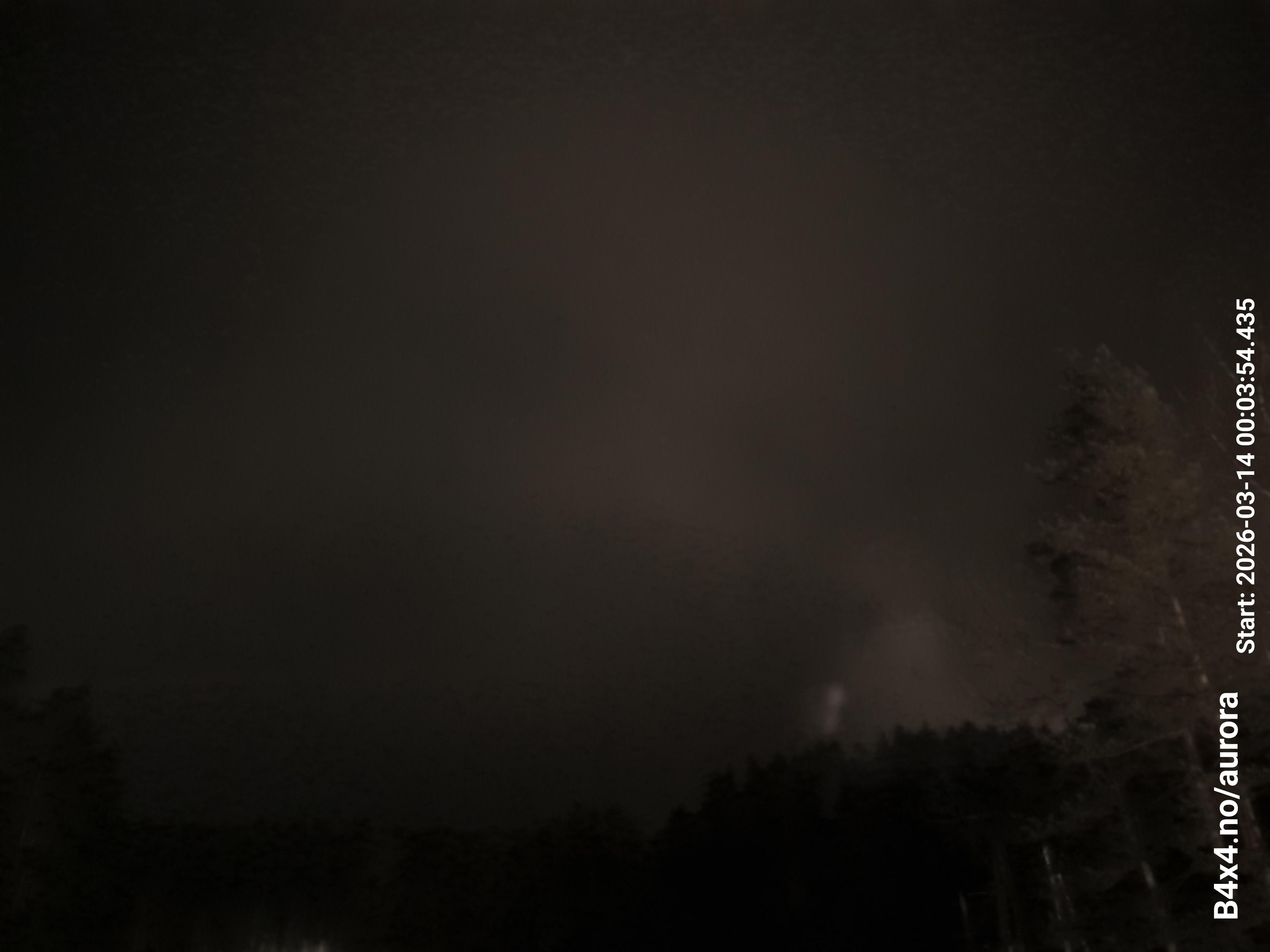 aurle_20260314_000410_lys27_star50_KP04_ISO1000_Lukker15.jpeg