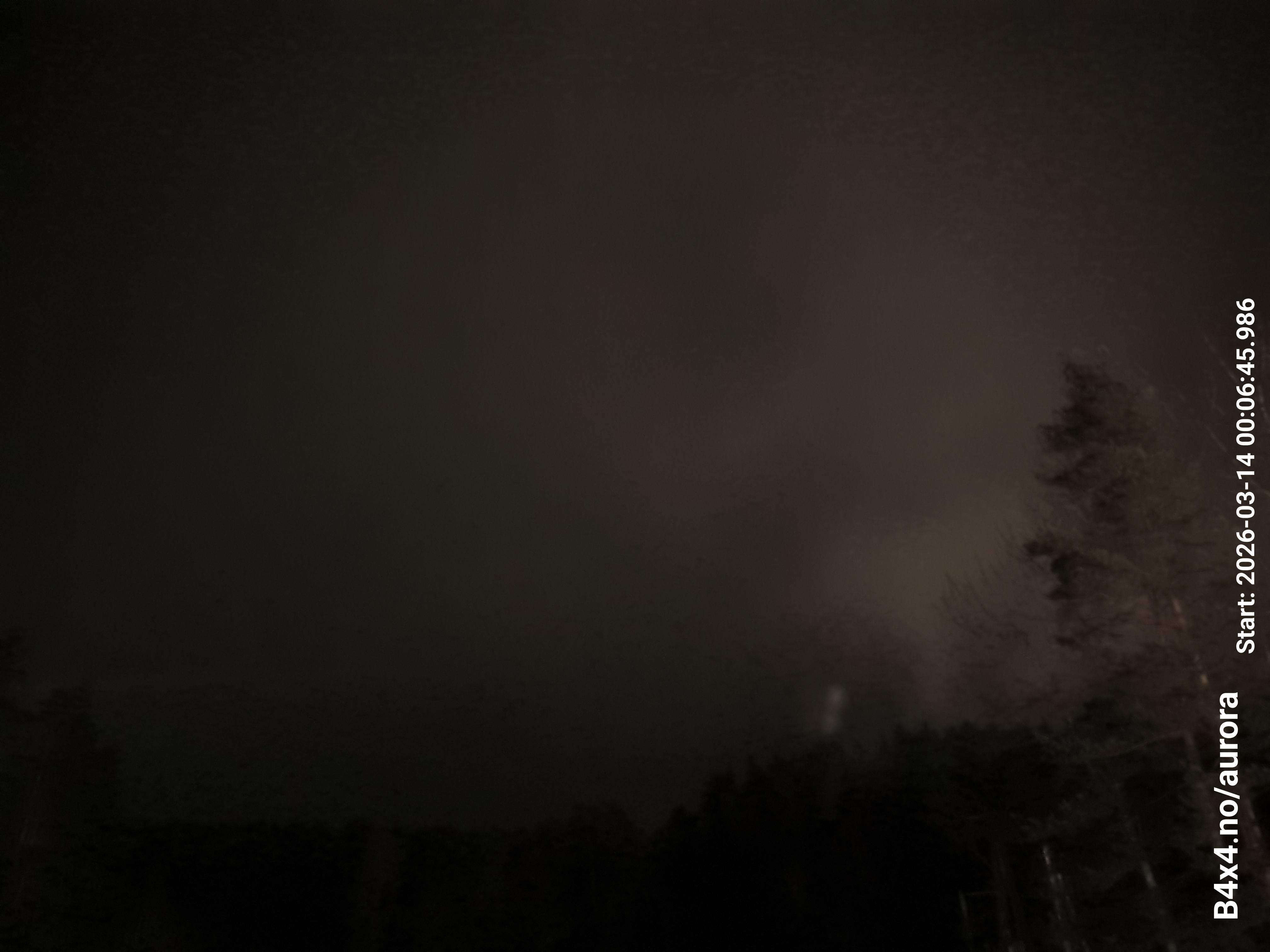 aurle_20260314_000702_lys28_star50_KP04_ISO1000_Lukker15.jpeg