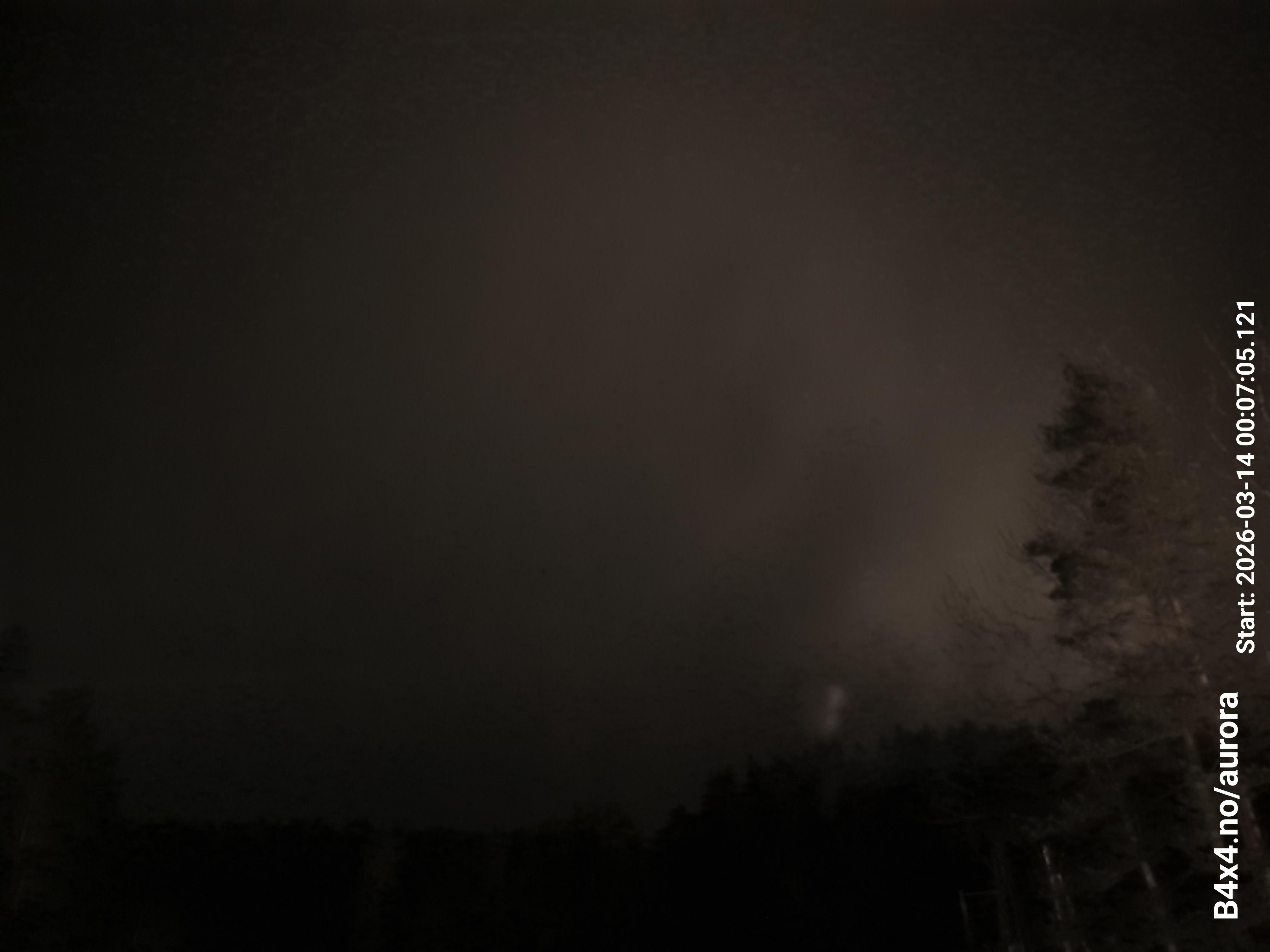 aurle_20260314_000721_lys28_star50_KP04_ISO1000_Lukker15.jpeg
