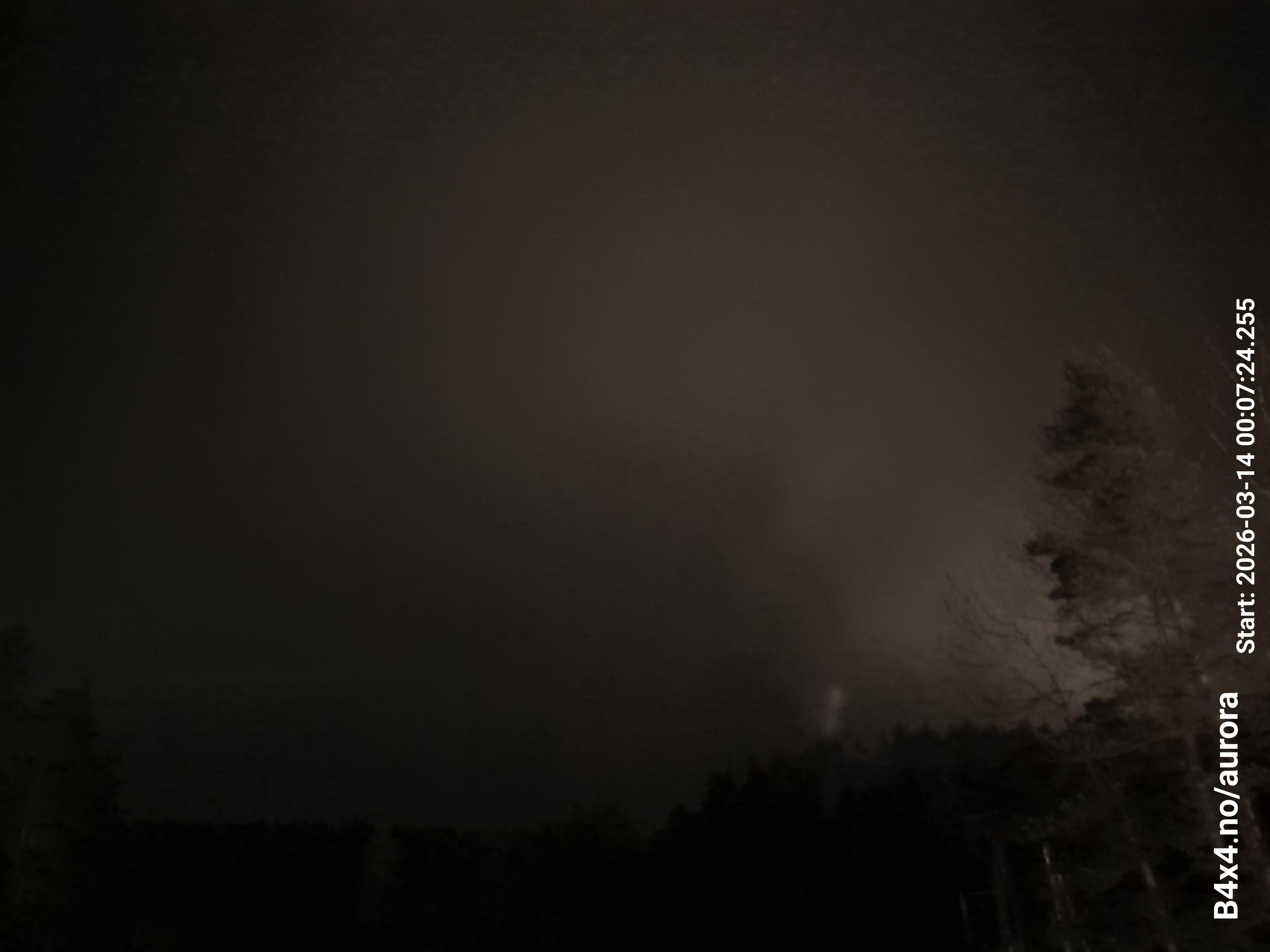 aurle_20260314_000740_lys29_star50_KP04_ISO1000_Lukker15.jpeg