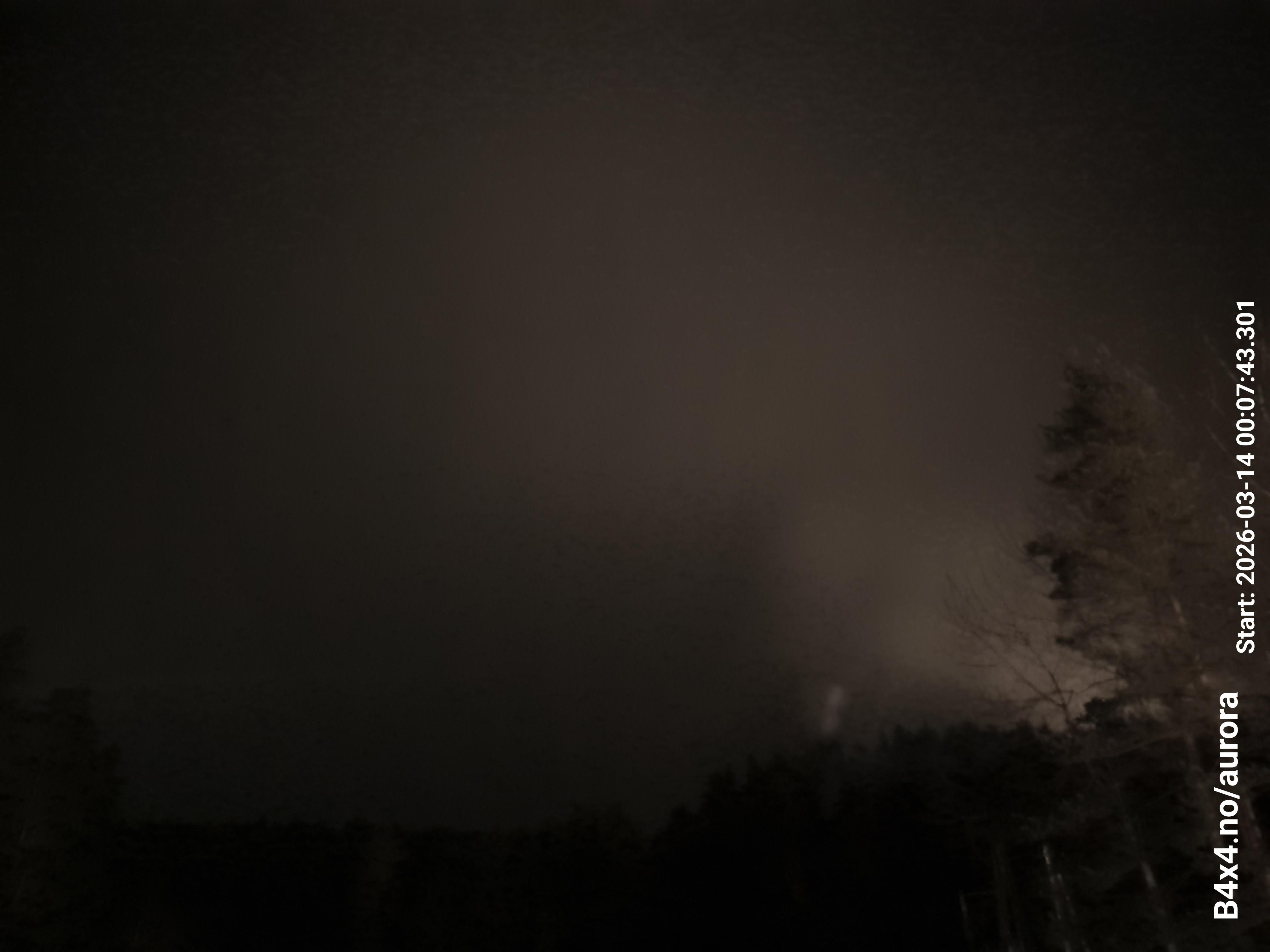 aurle_20260314_000759_lys29_star50_KP04_ISO1000_Lukker15.jpeg