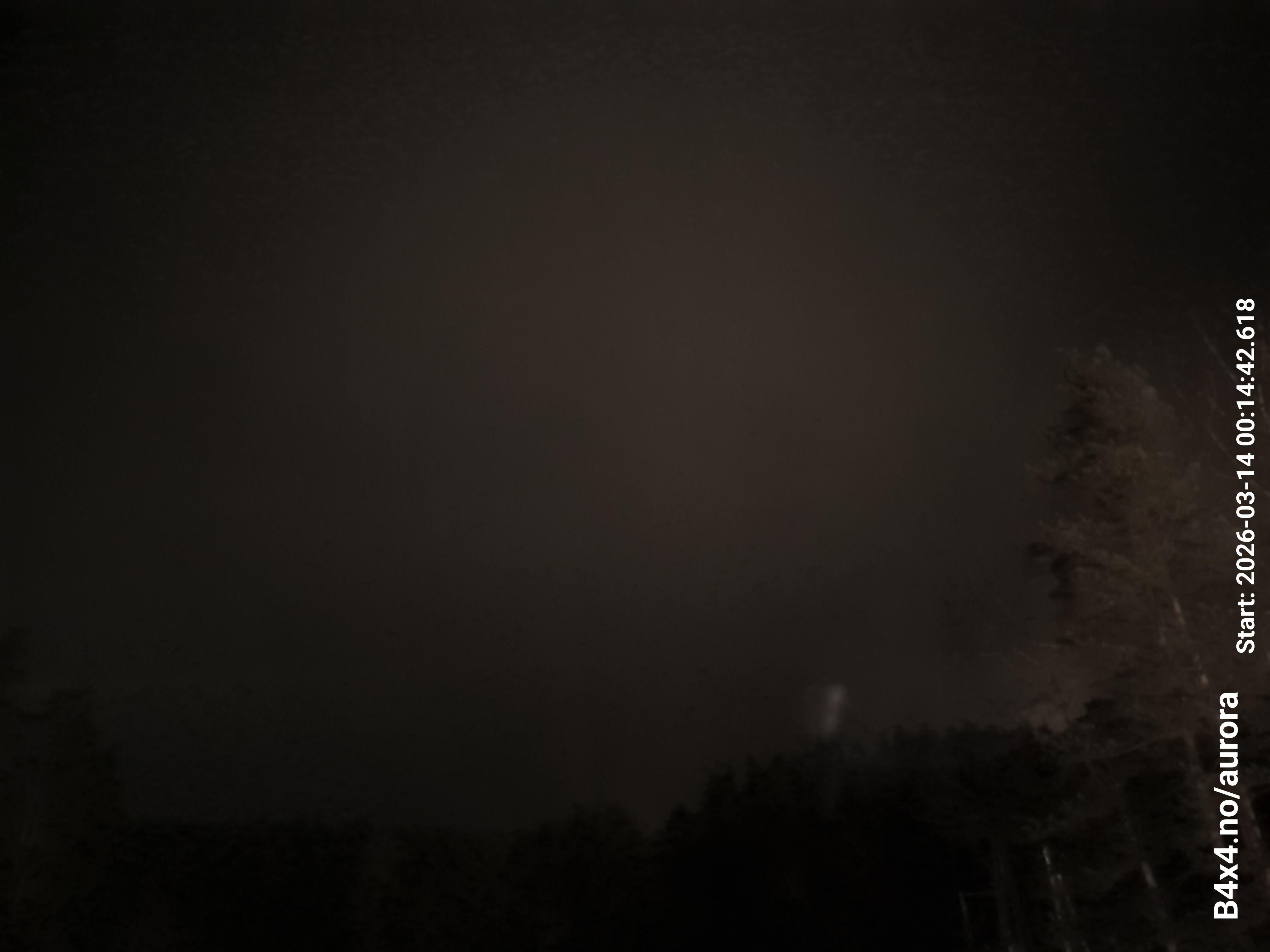 aurle_20260314_001458_lys25_star50_KP04_ISO1000_Lukker15.jpeg