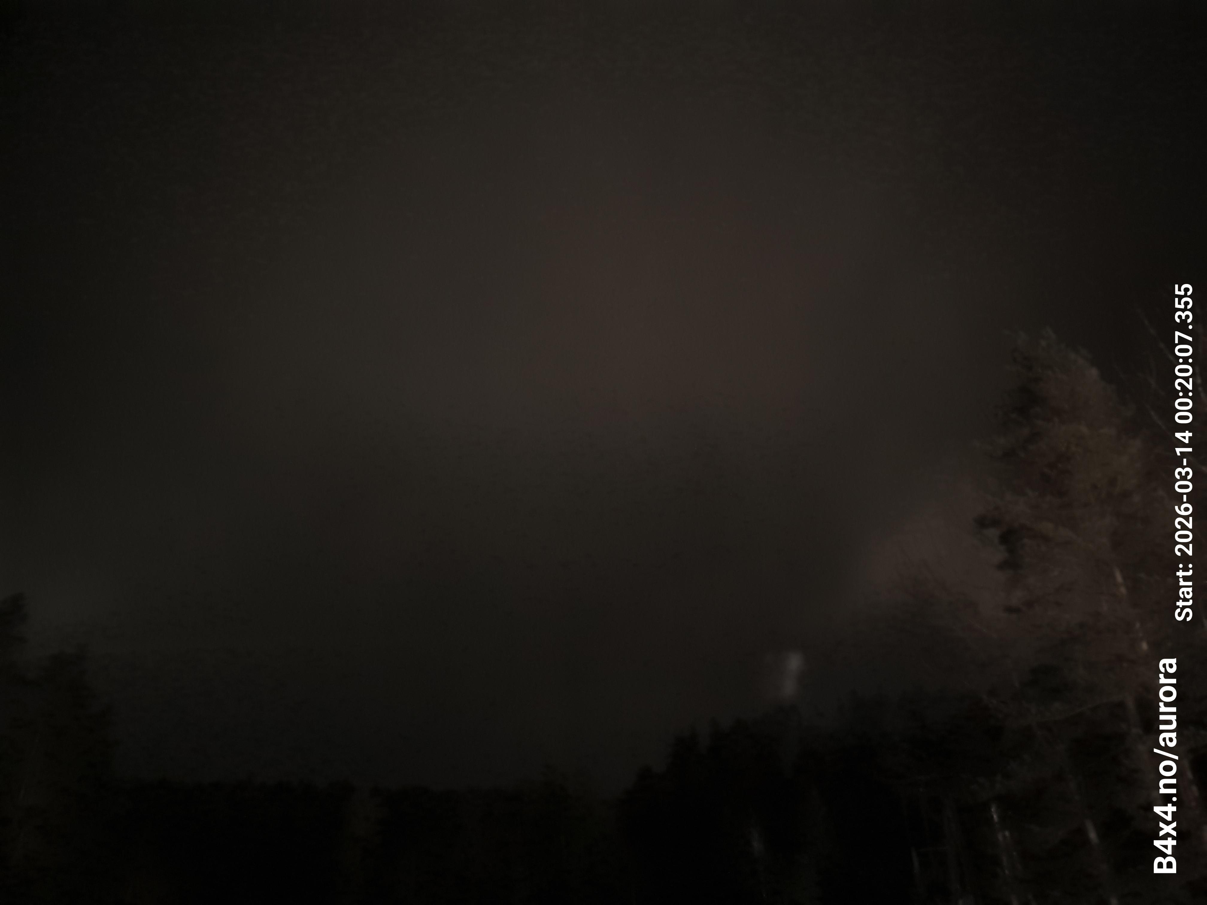 aurle_20260314_002023_lys26_star50_KP04_ISO1000_Lukker15.jpeg