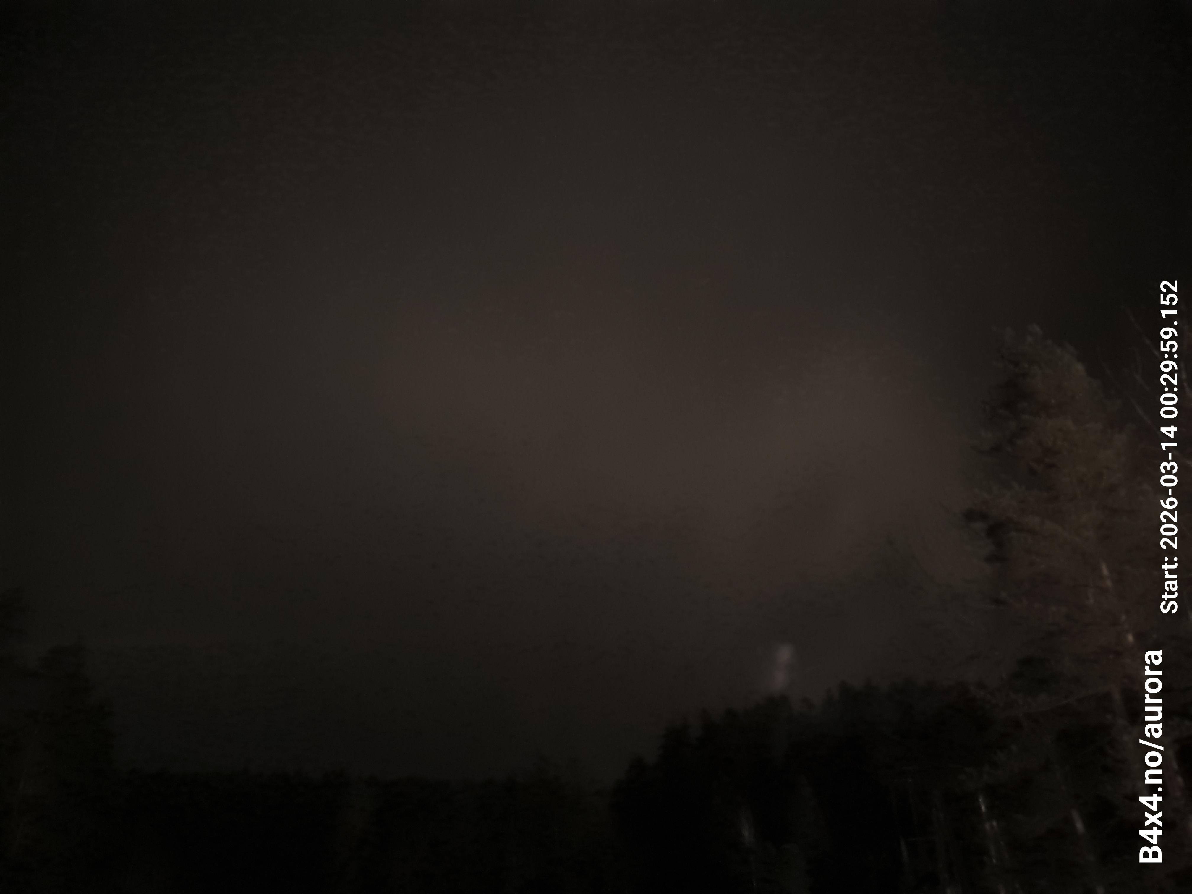 aurle_20260314_003015_lys28_star50_KP05_ISO1000_Lukker15.jpeg