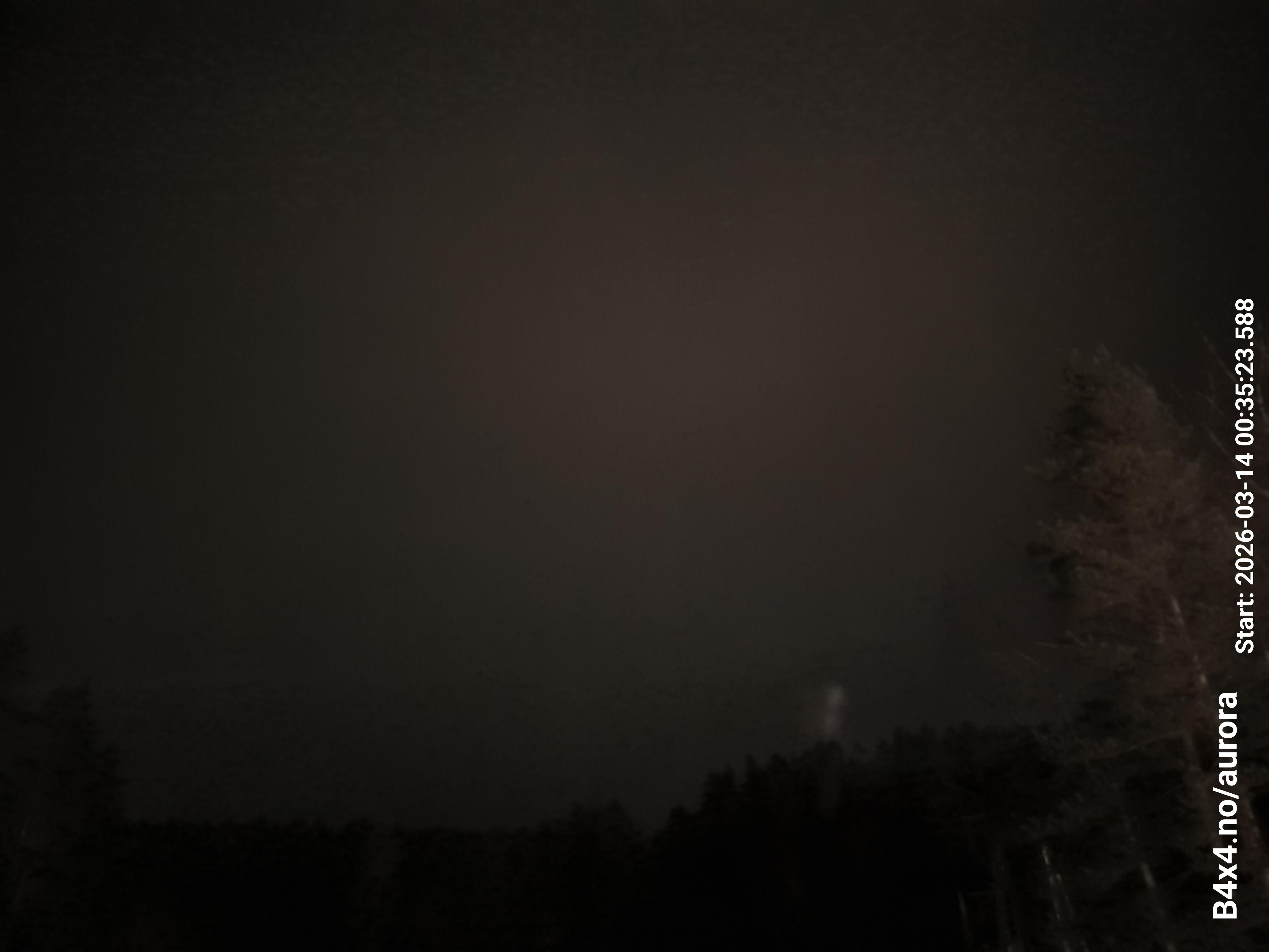 aurle_20260314_003539_lys28_star50_KP05_ISO1000_Lukker15.jpeg