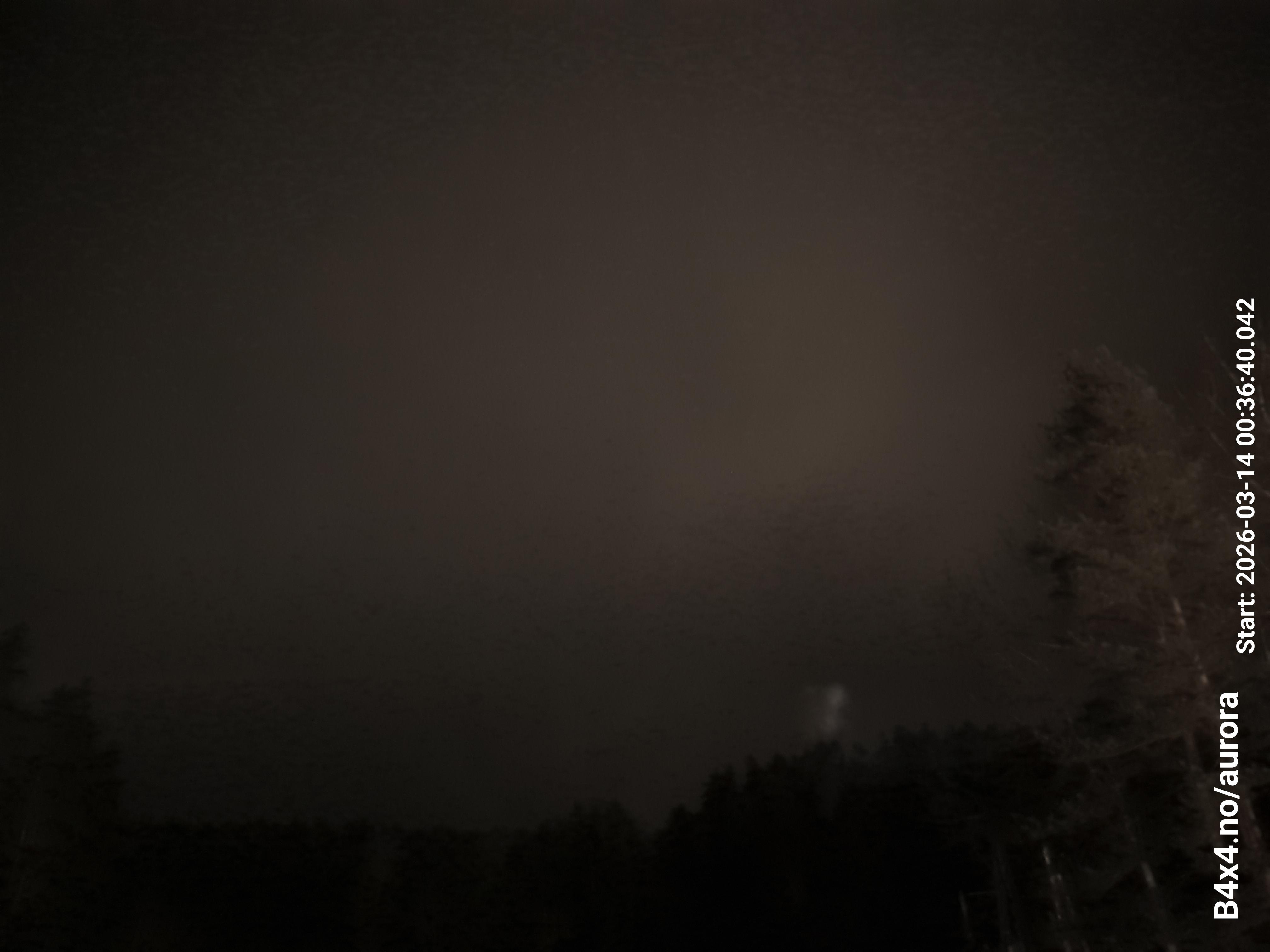 aurle_20260314_003656_lys32_star50_KP05_ISO1000_Lukker15.jpeg
