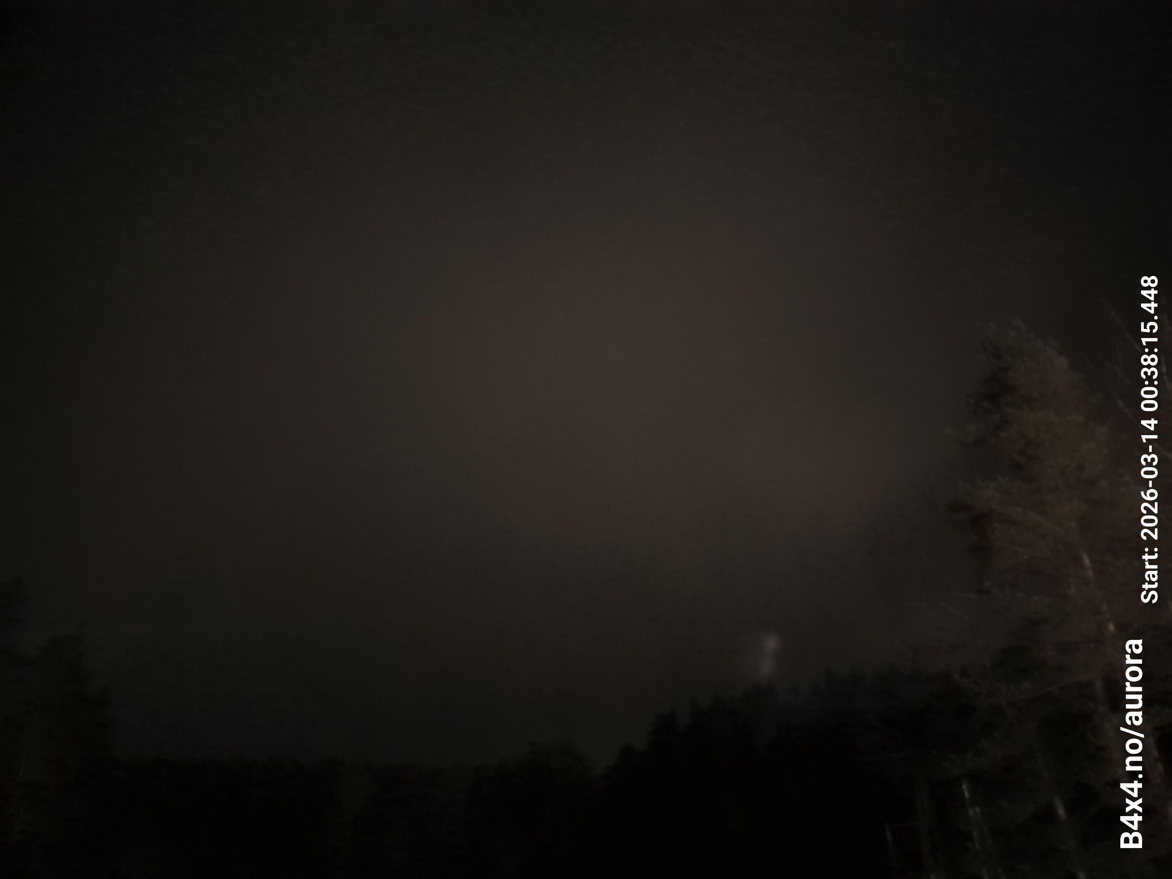 aurle_20260314_003831_lys27_star50_KP05_ISO1000_Lukker15.jpeg