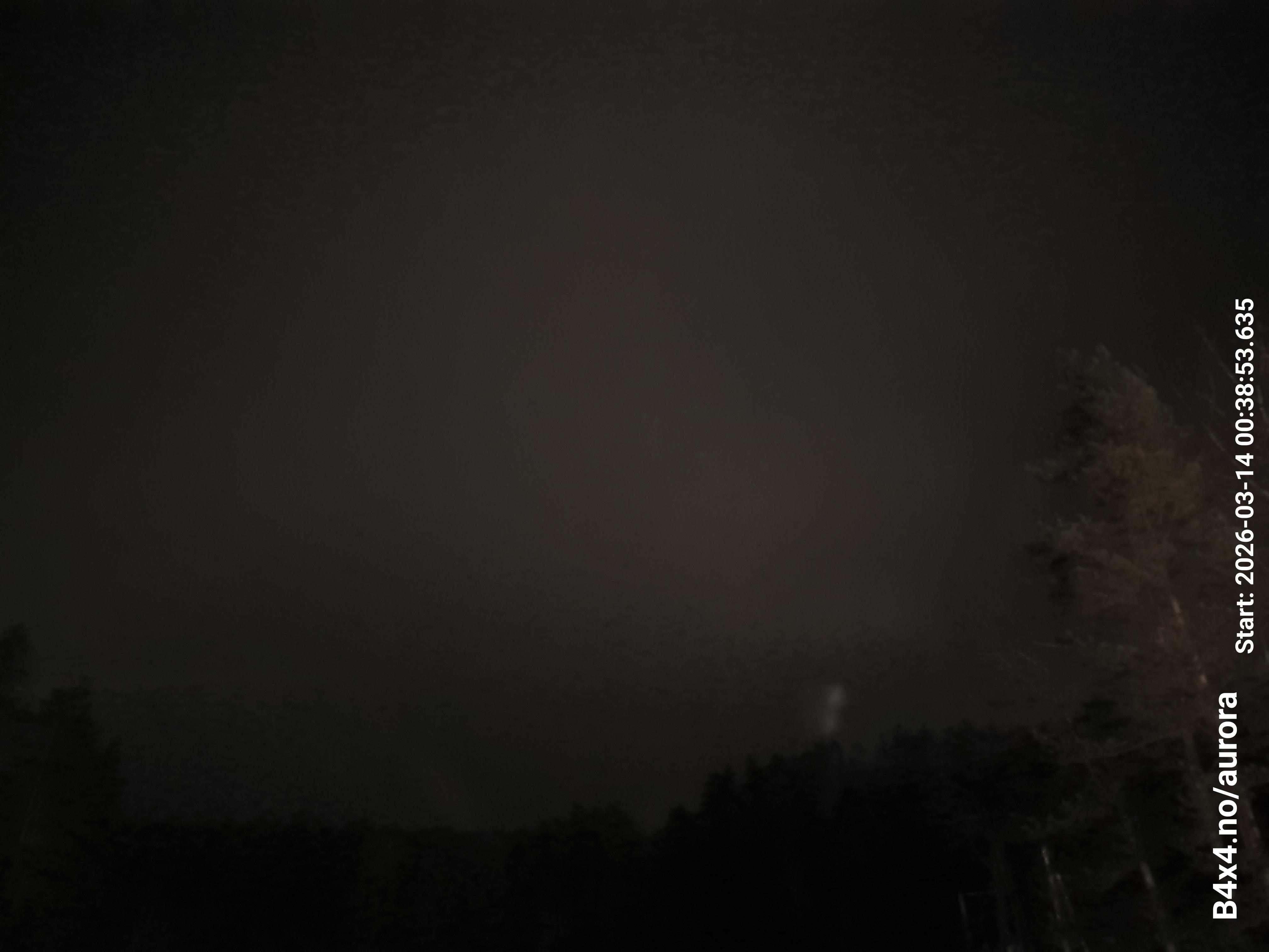 aurle_20260314_003909_lys27_star50_KP05_ISO1000_Lukker15.jpeg