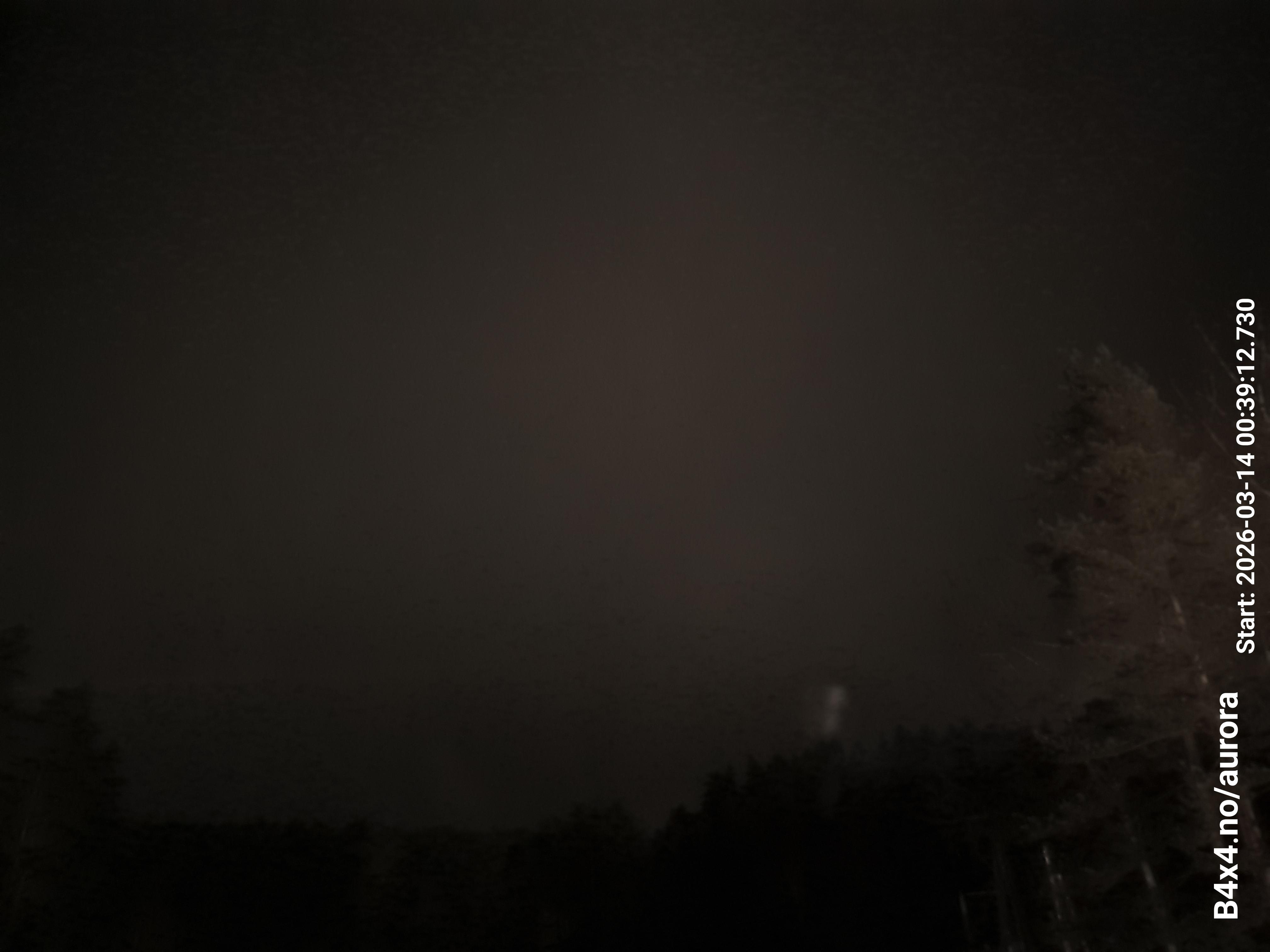 aurle_20260314_003929_lys27_star50_KP05_ISO1000_Lukker15.jpeg